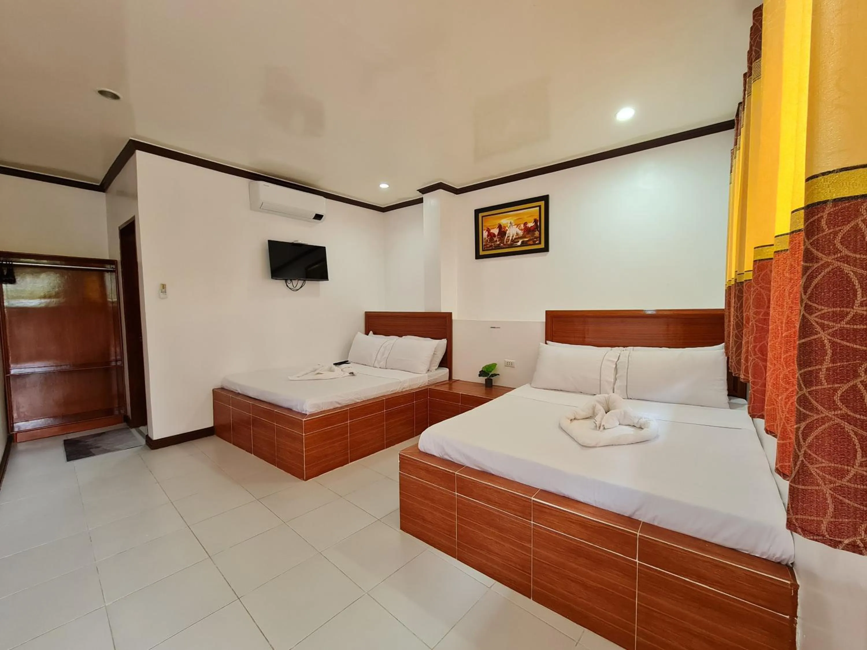 Bedroom, Bed in Alona Rose Hotel by SMS Hospitality