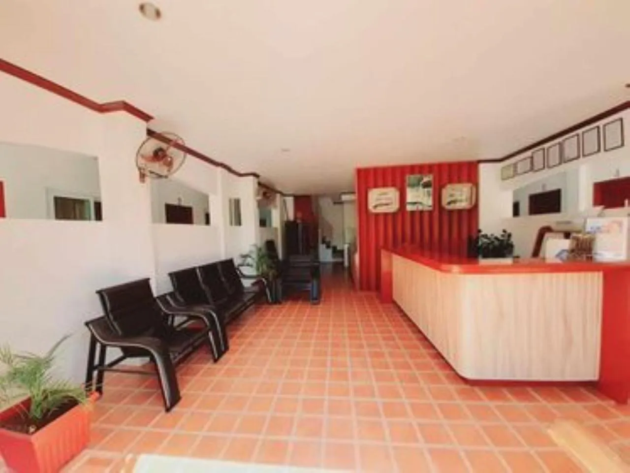 Lobby or reception in Alona Rose Hotel by SMS Hospitality