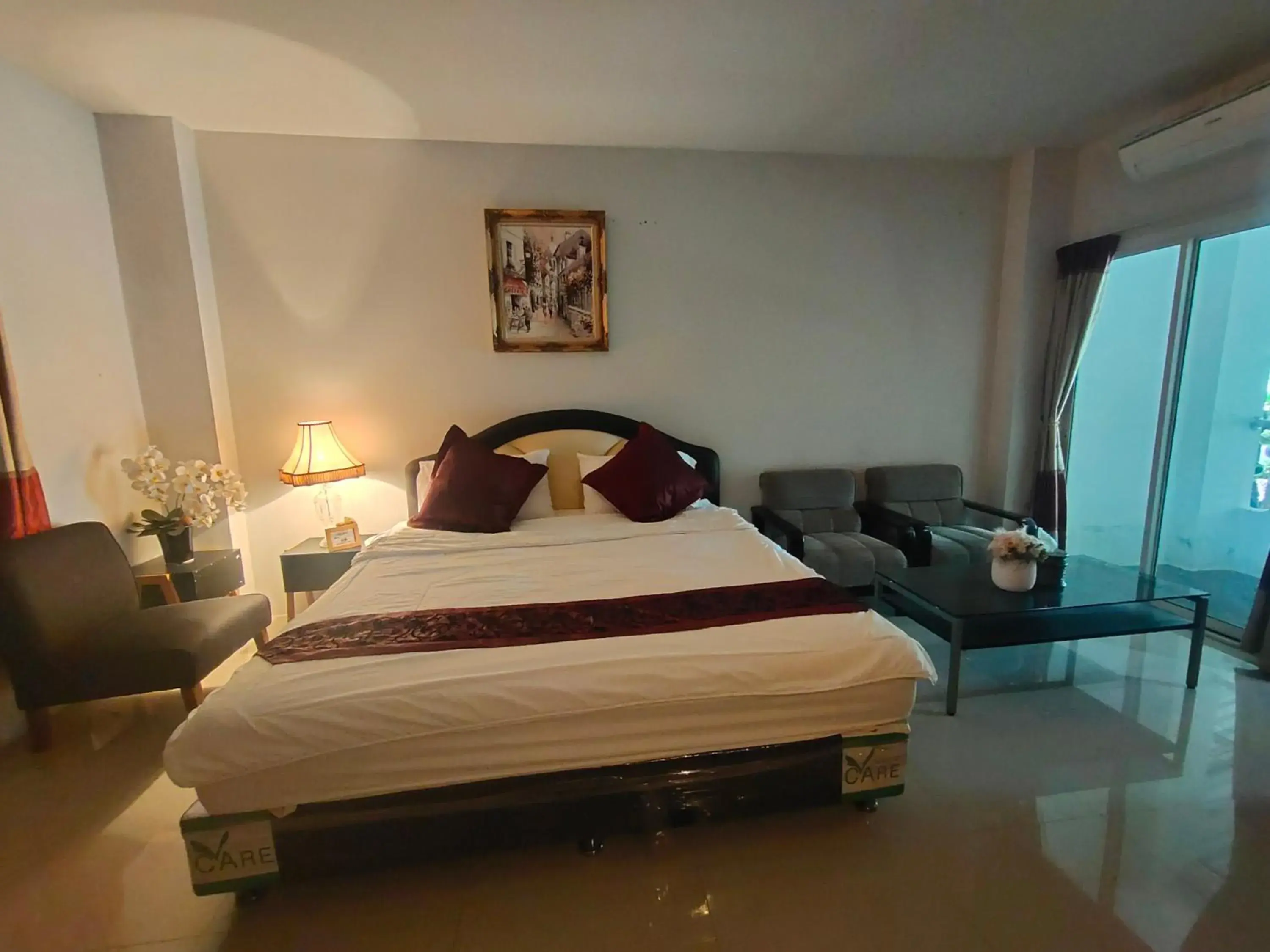 Bed in ห้องพักนครราชสีมา The Rich Room Bed in ห้องพักนครราชสีมา The Rich Room