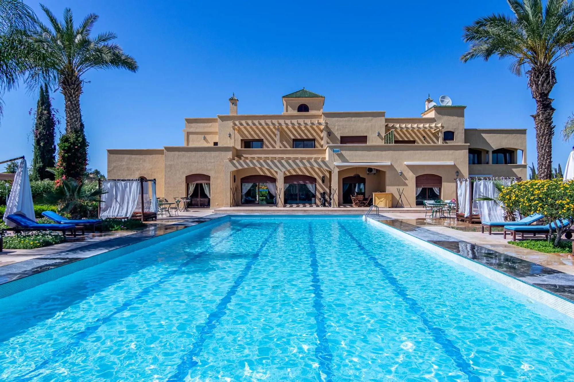 Swimming pool in Palais les sources de l'atlas & spa