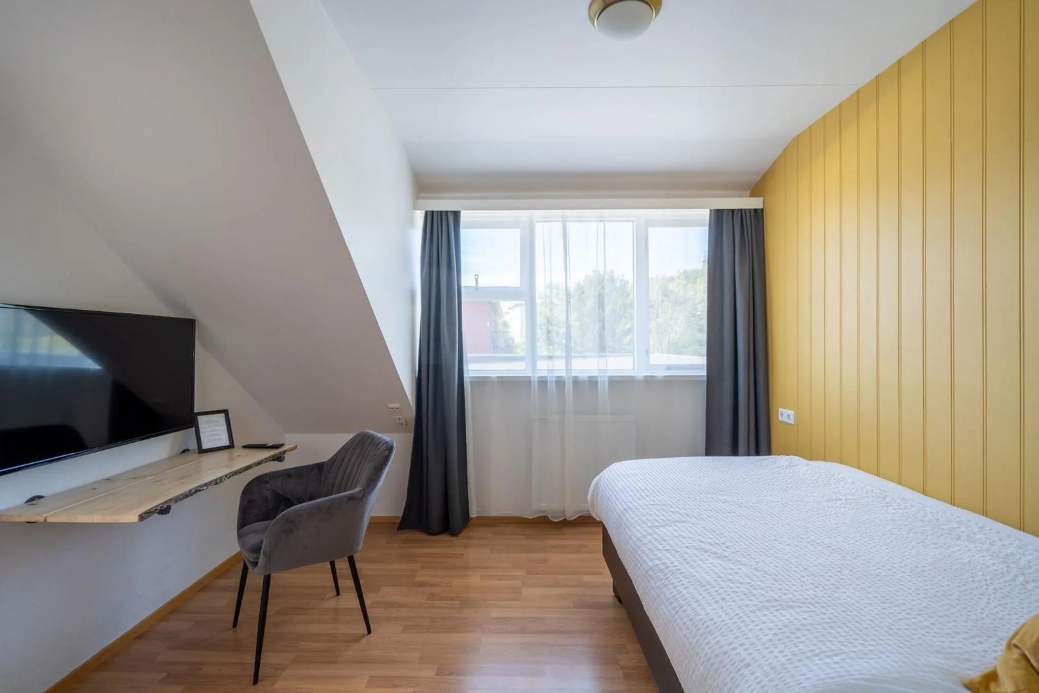 Bedroom, Bed in Hotel Breiddalsvik