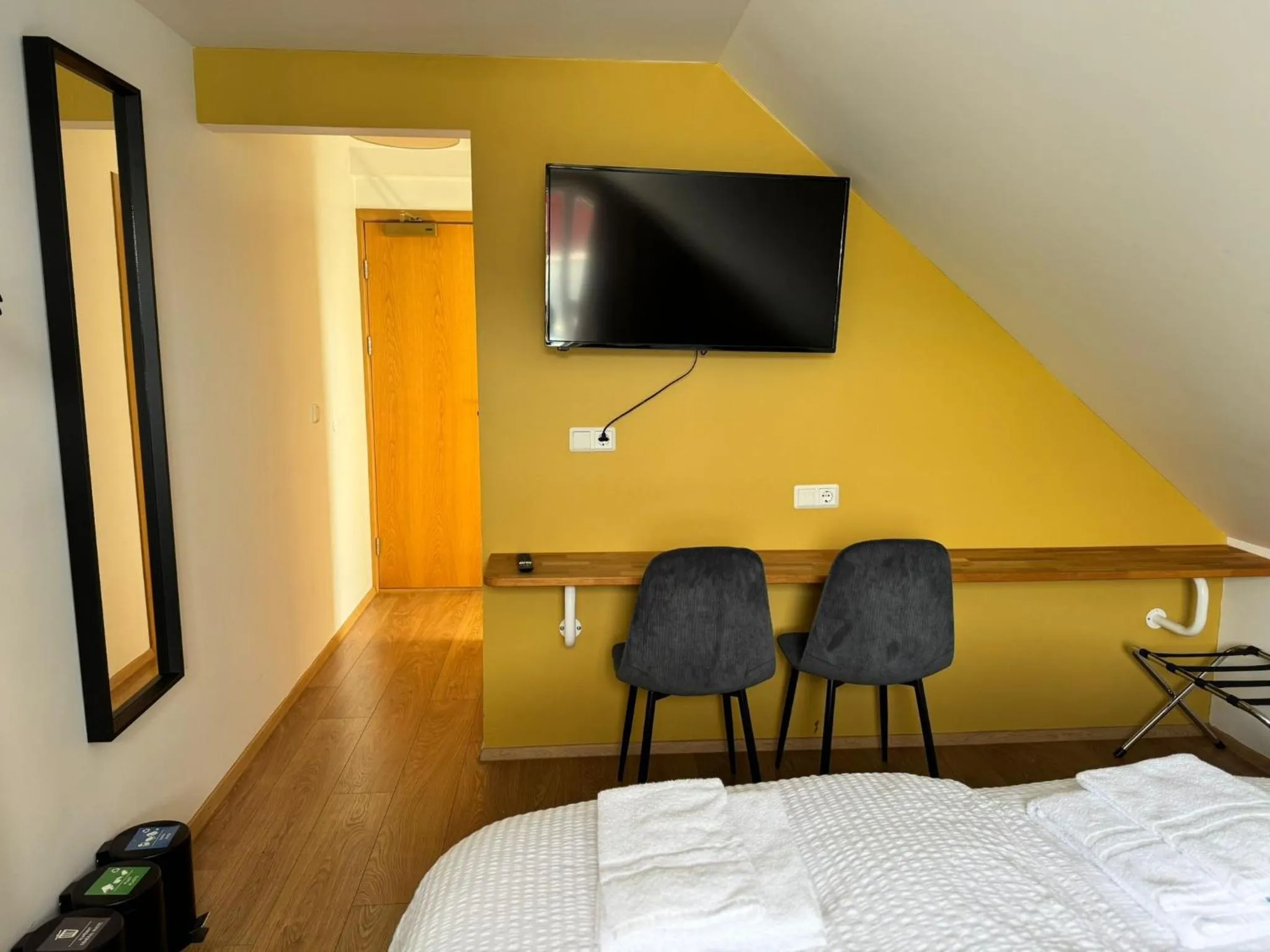 Bedroom, Bed in Hotel Breiddalsvik