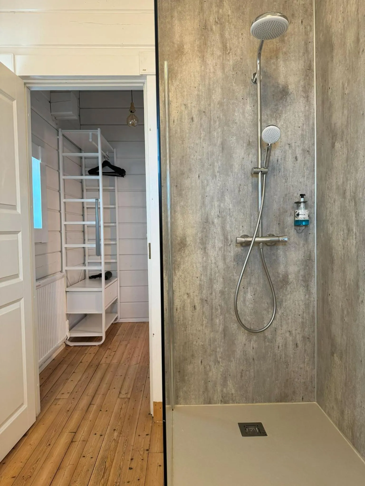 Bathroom in Hotel Breiddalsvik