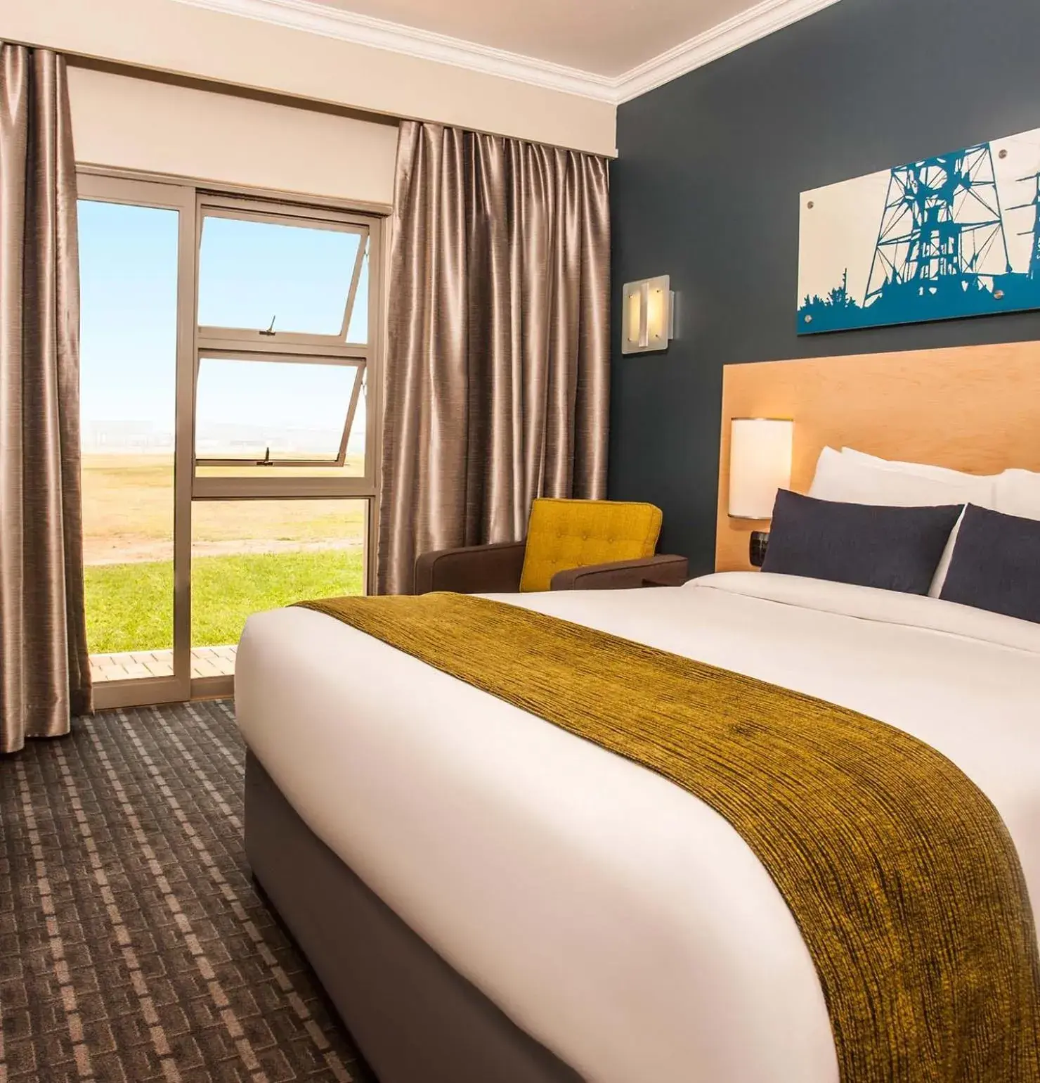 Standard King Room in Blackrock Hotel Standard King Room in Blackrock Hotel