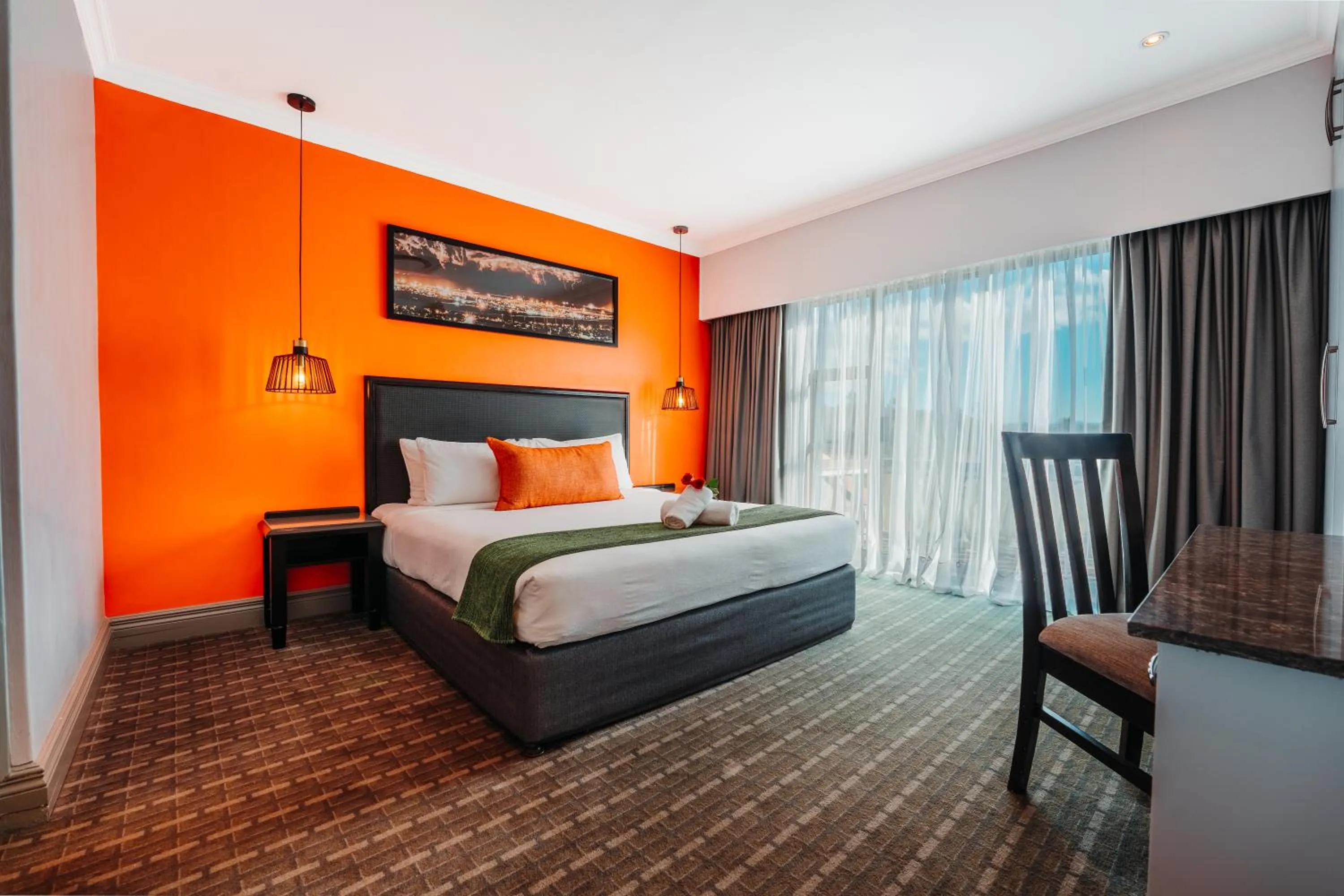 Bedroom, Bed in Blackrock Hotel