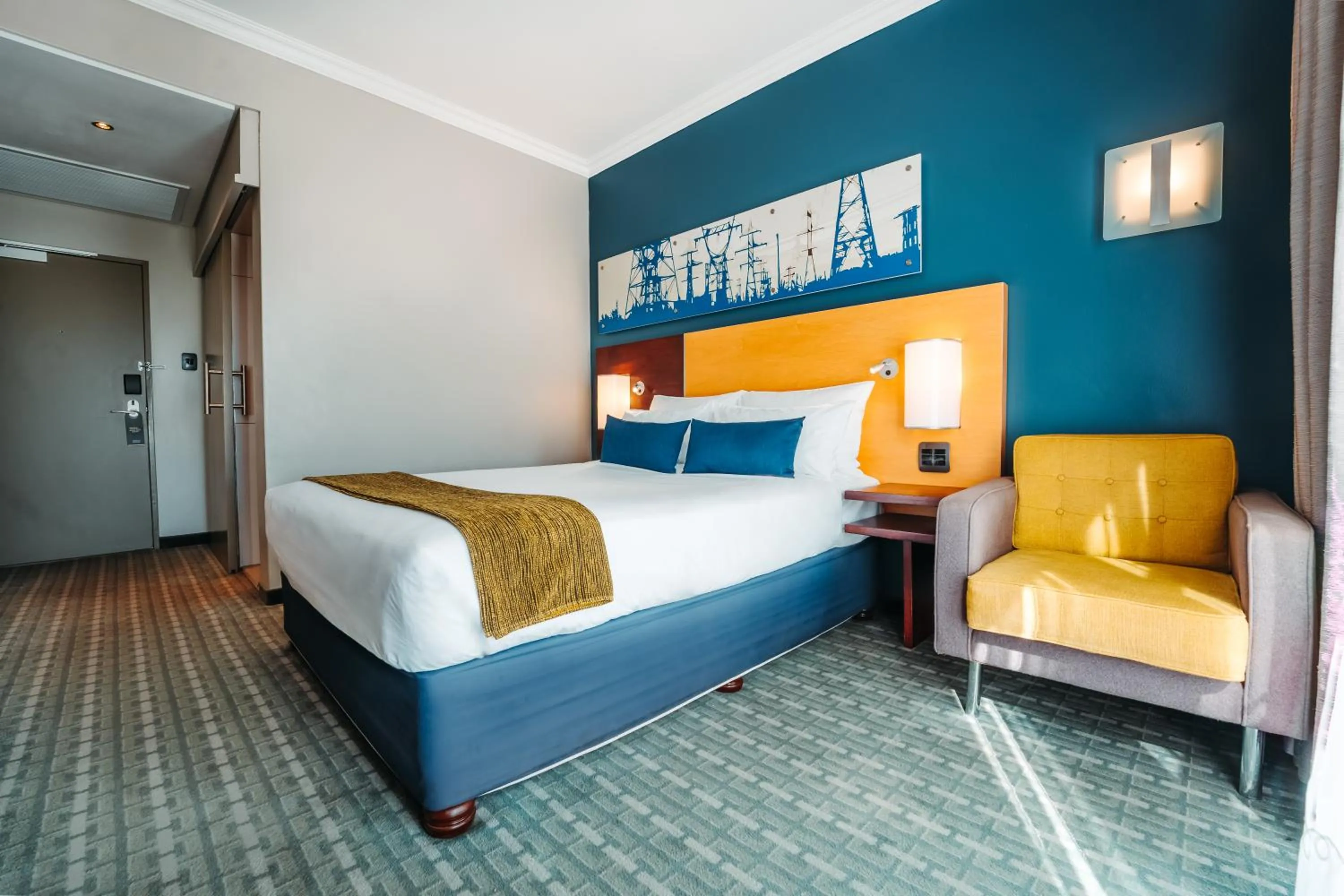 Bedroom, Bed in Blackrock Hotel