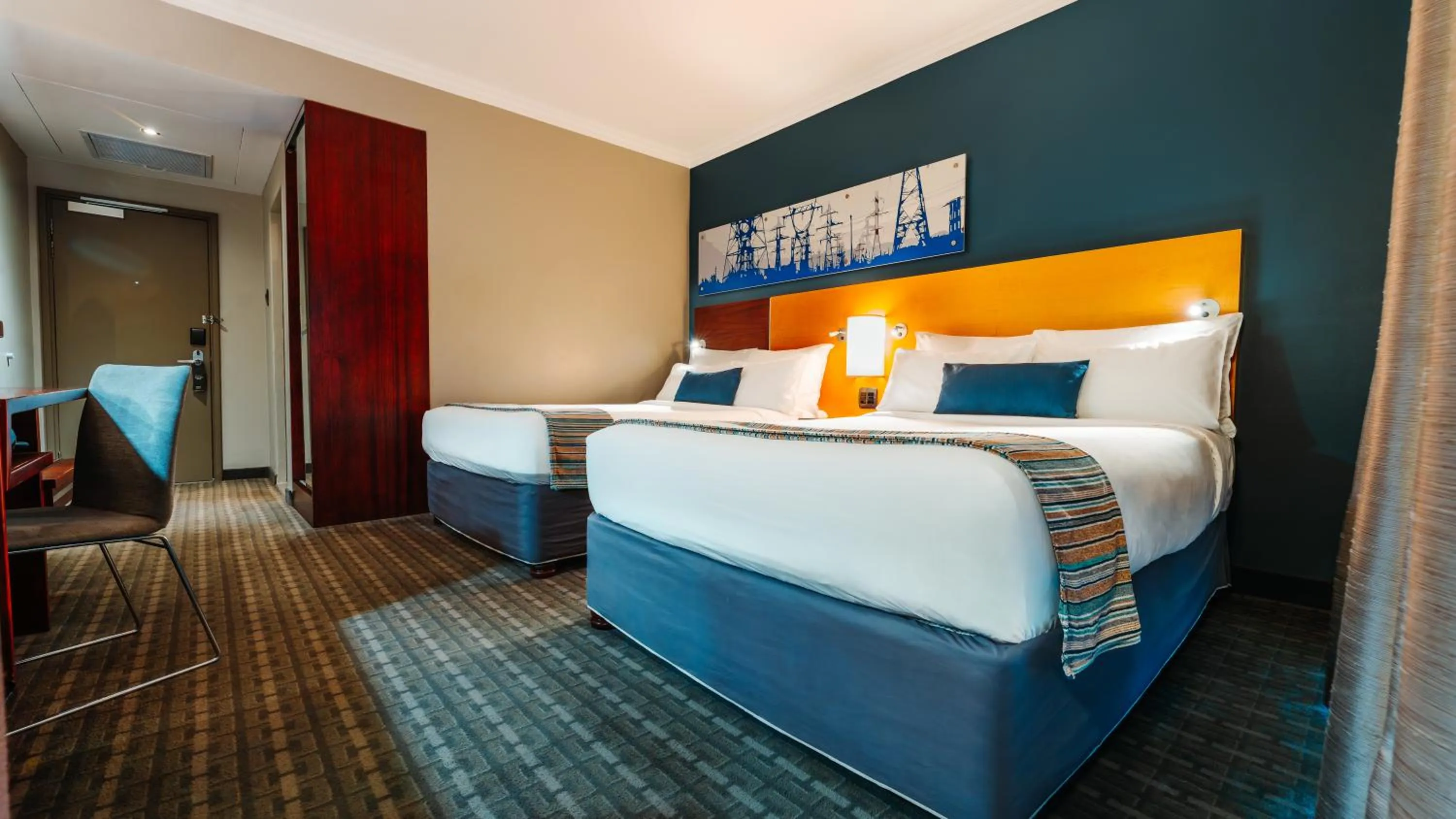 Bedroom, Bed in Blackrock Hotel