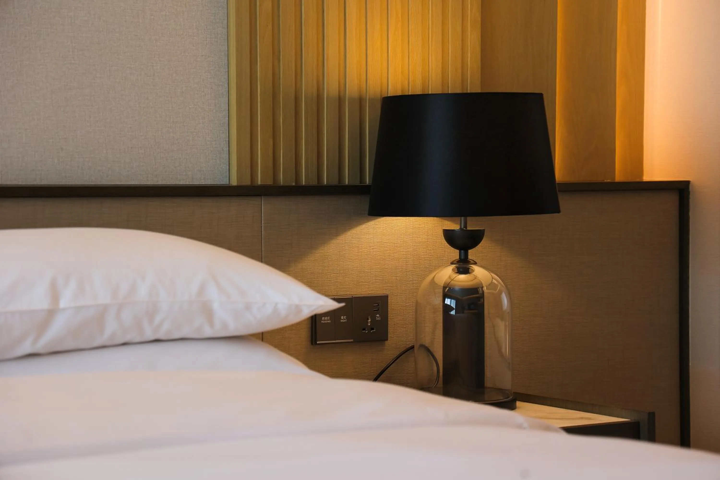 Bedroom, Bed in Foshan Marriott Hotel