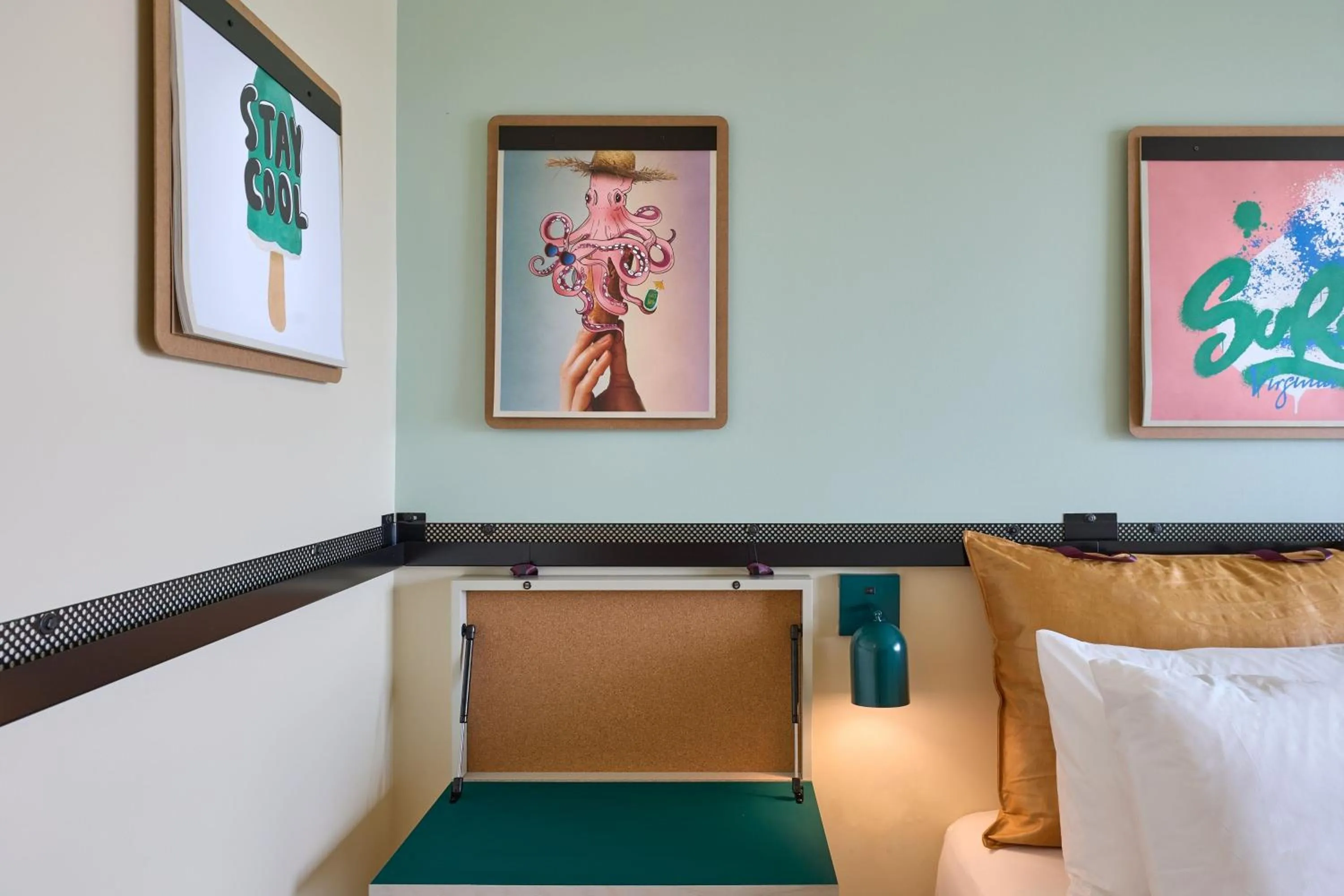 Photo of the whole room, Bed in Moxy Virginia Beach Oceanfront