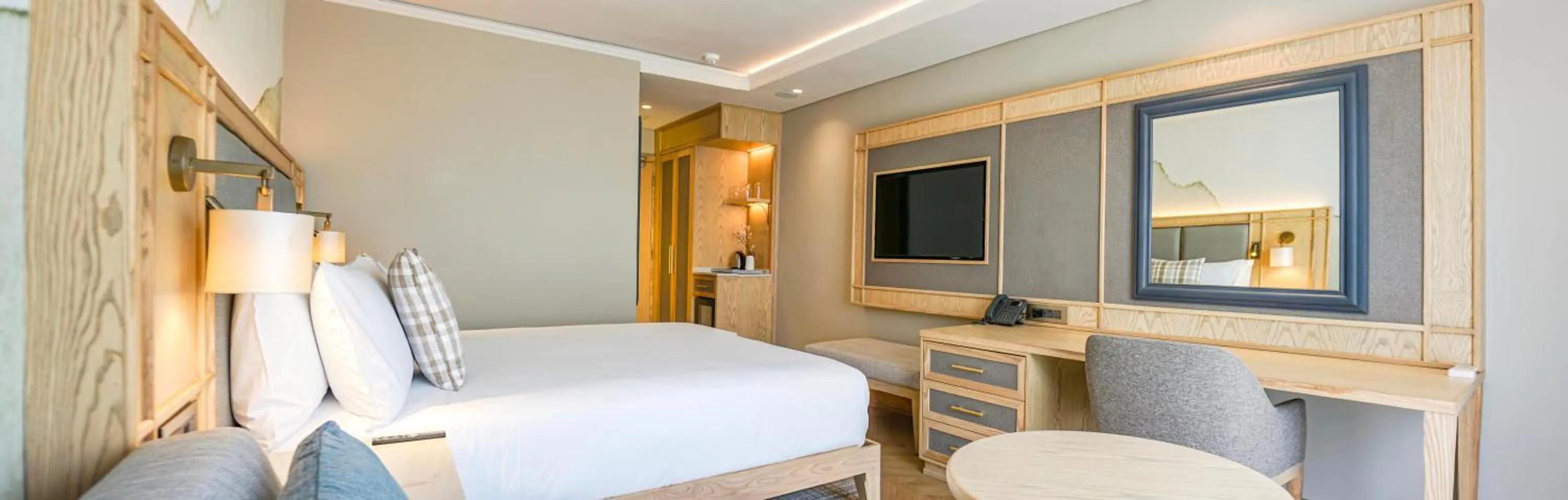 TV and multimedia, Bed in The Caledon Hotel and Spa