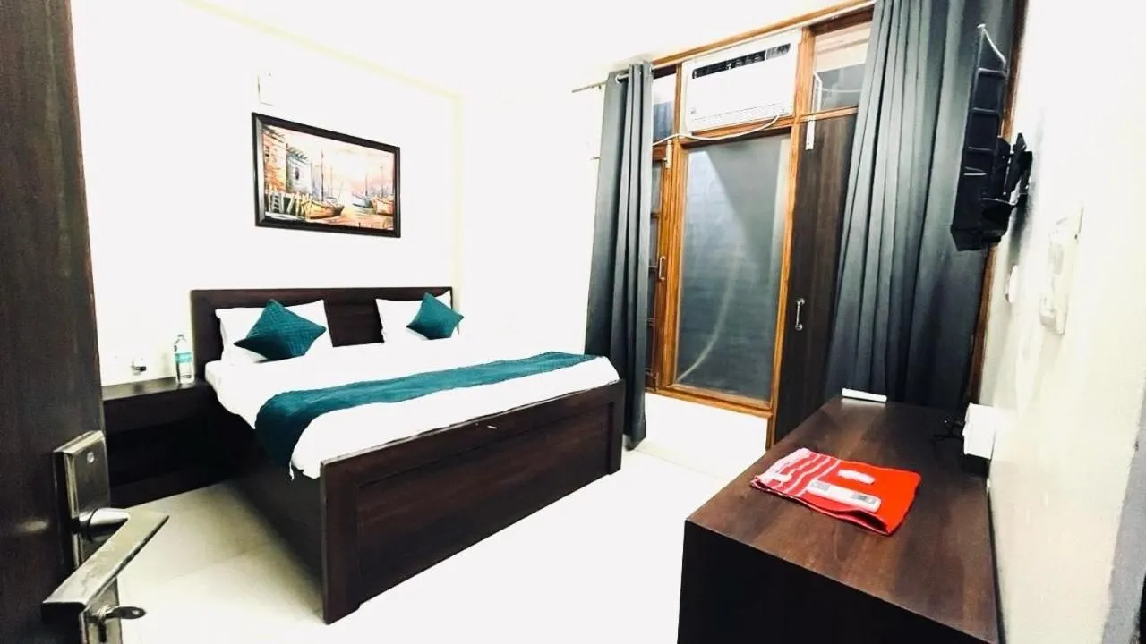 Facade/entrance in HOTEL O THE VIRAAT