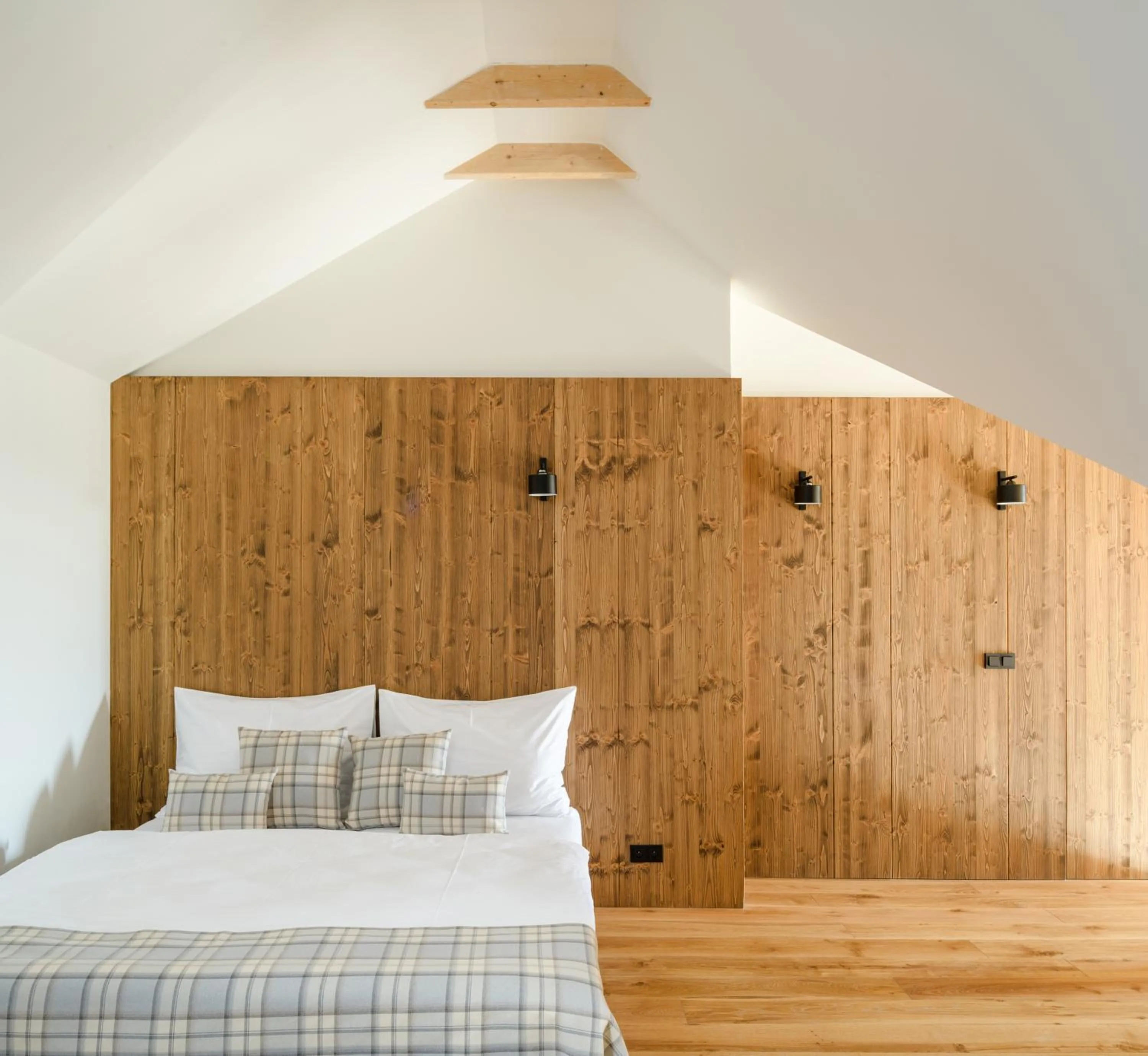 Bed in Aldrov Resort