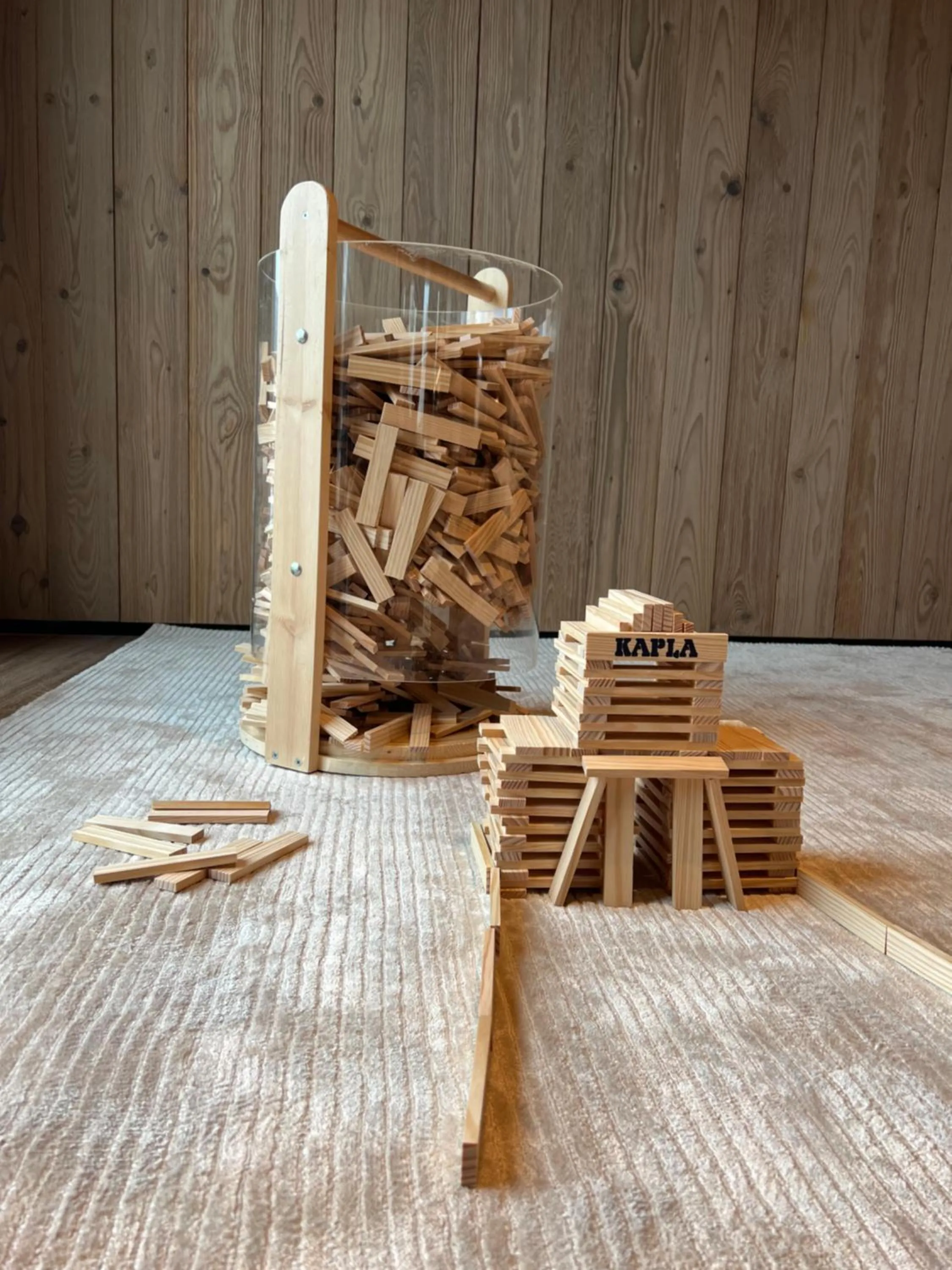 Restaurant/places to eat in Aldrov Resort