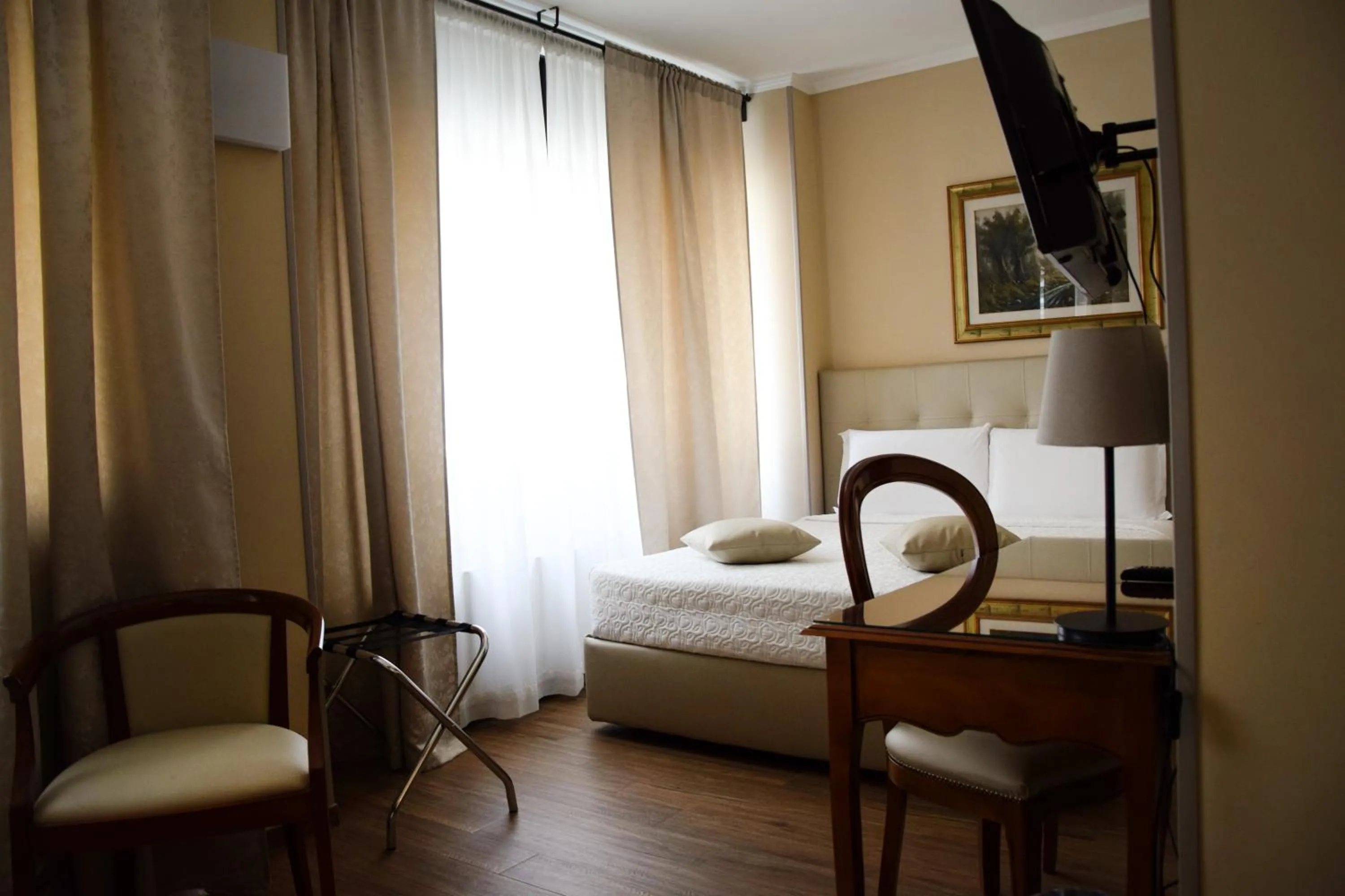 Bedroom, Bed in Hotel Valentino Du Parc