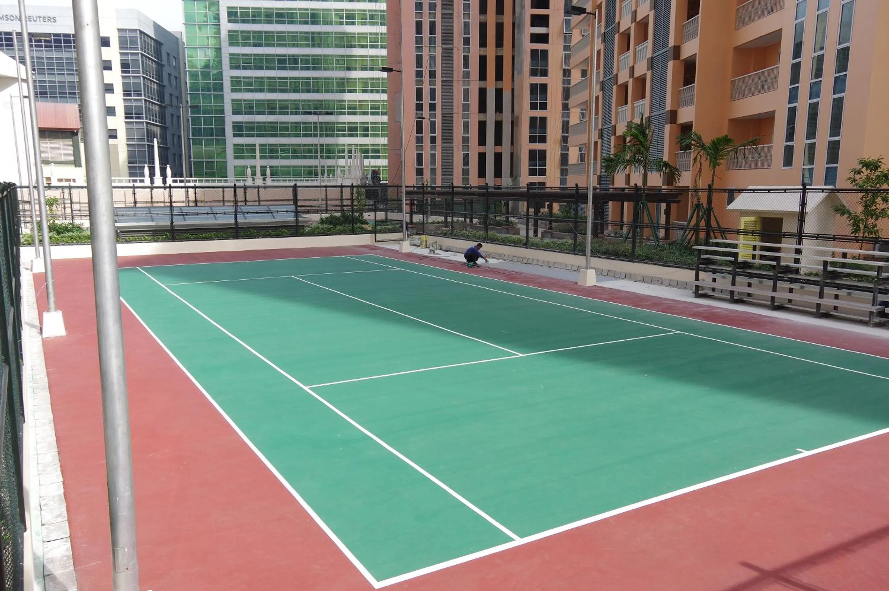 Tennis court in Luxe in Venice