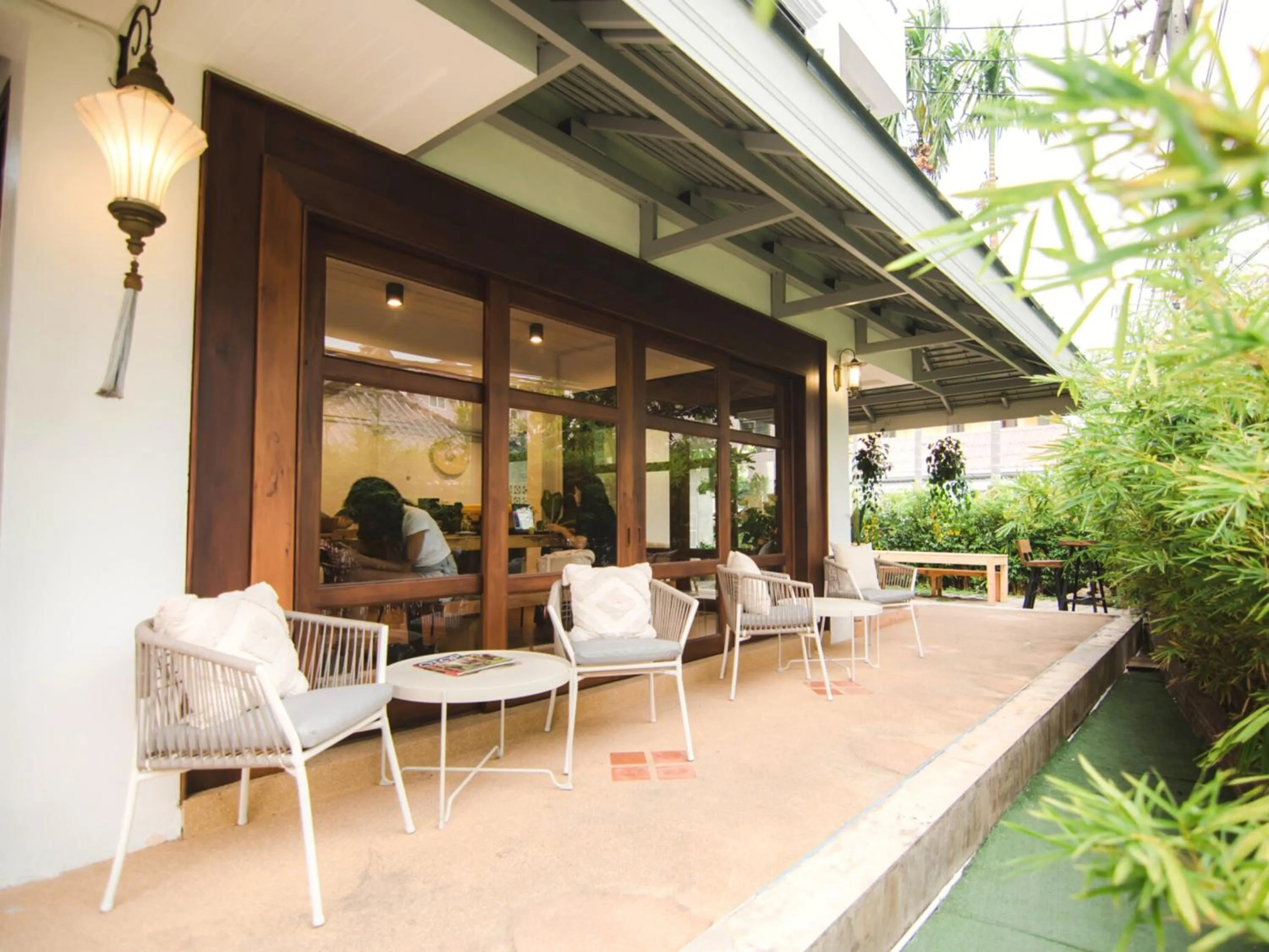 Restaurant/places to eat in The Social Club Coliving and Coworking space