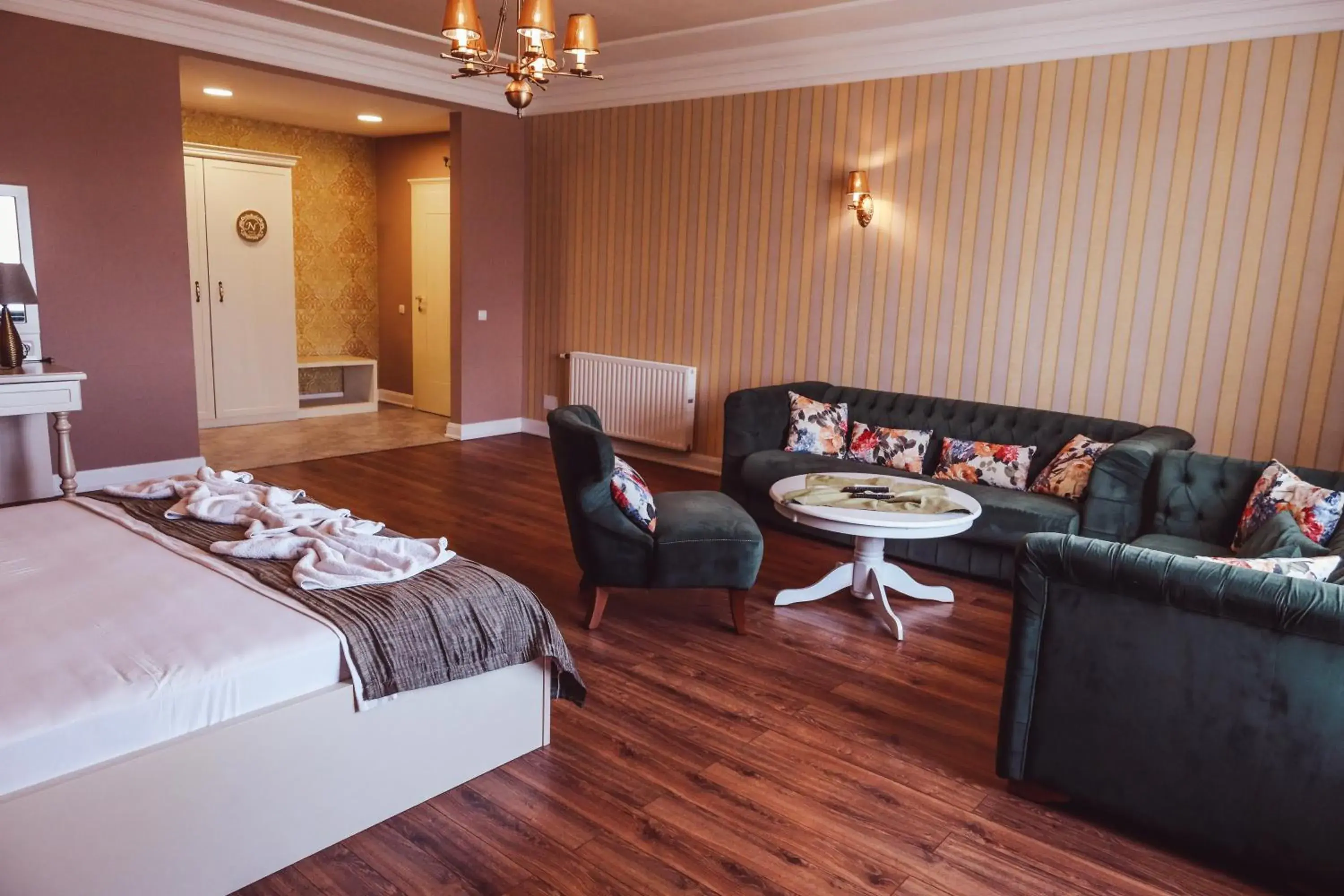 Deluxe Double Room in Nafron Hotel Deluxe Double Room in Nafron Hotel