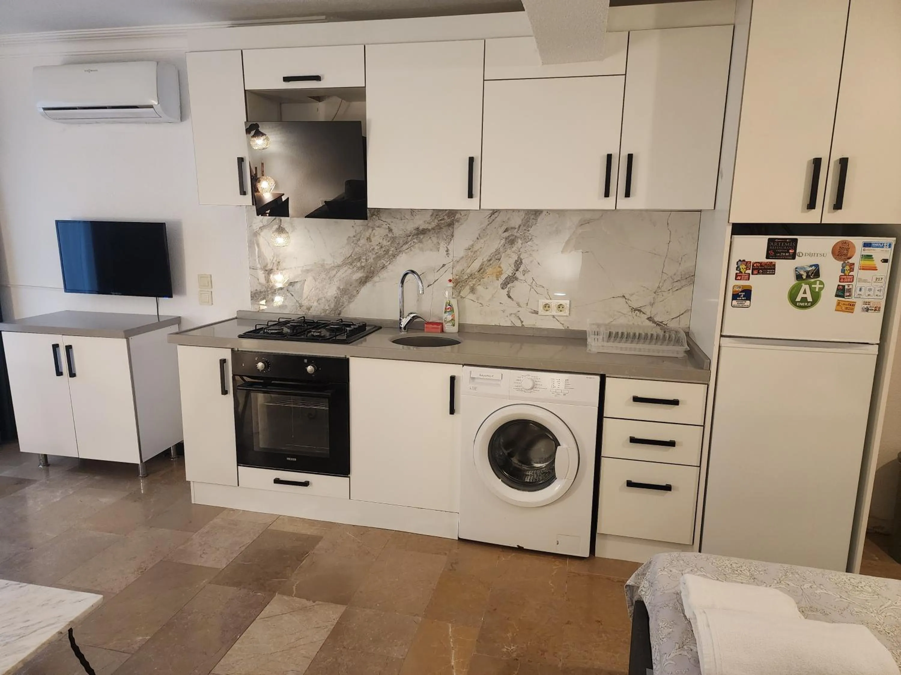 Kitchen or kitchenette in İlya Apart 2