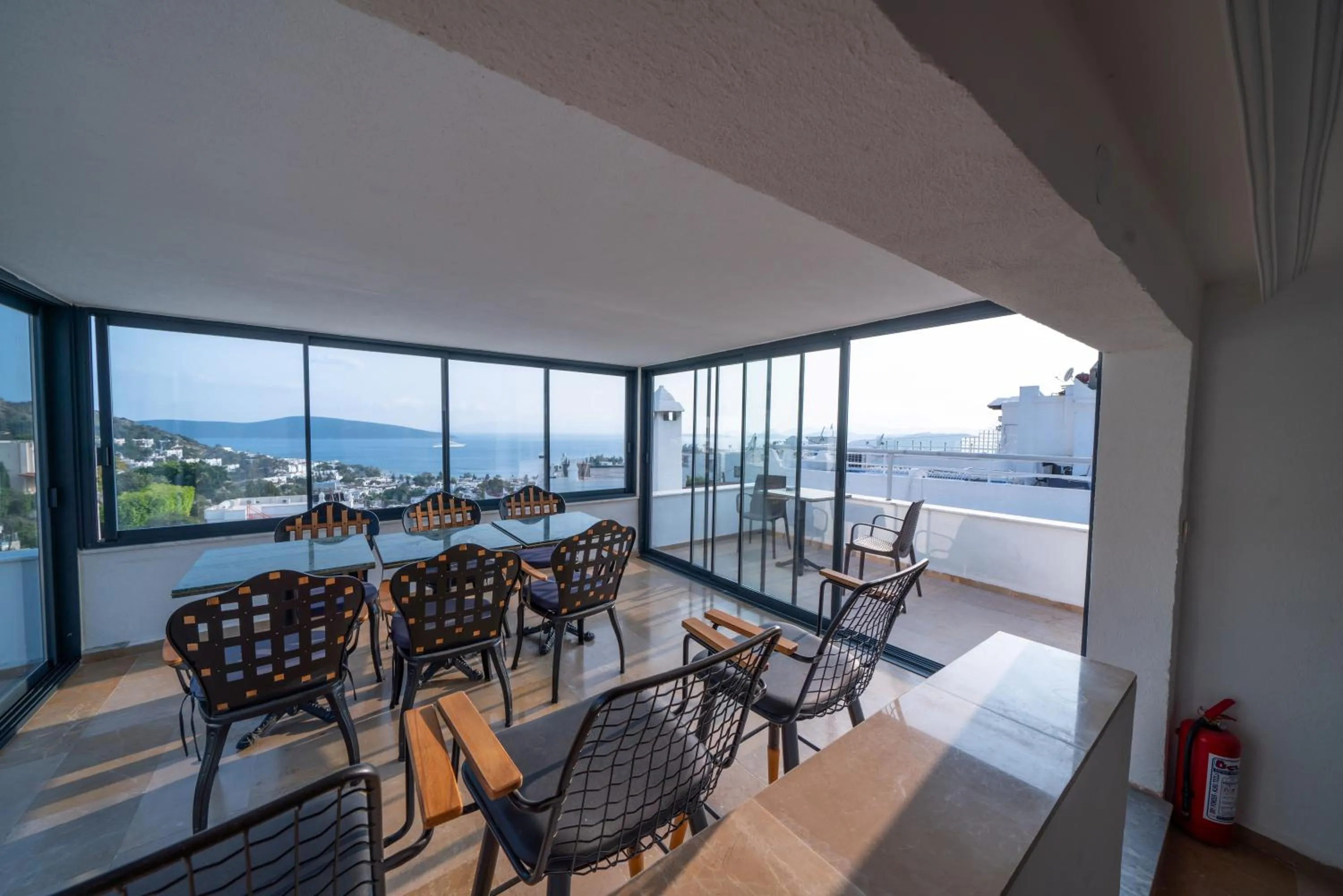 Property building in İlya Apart 2