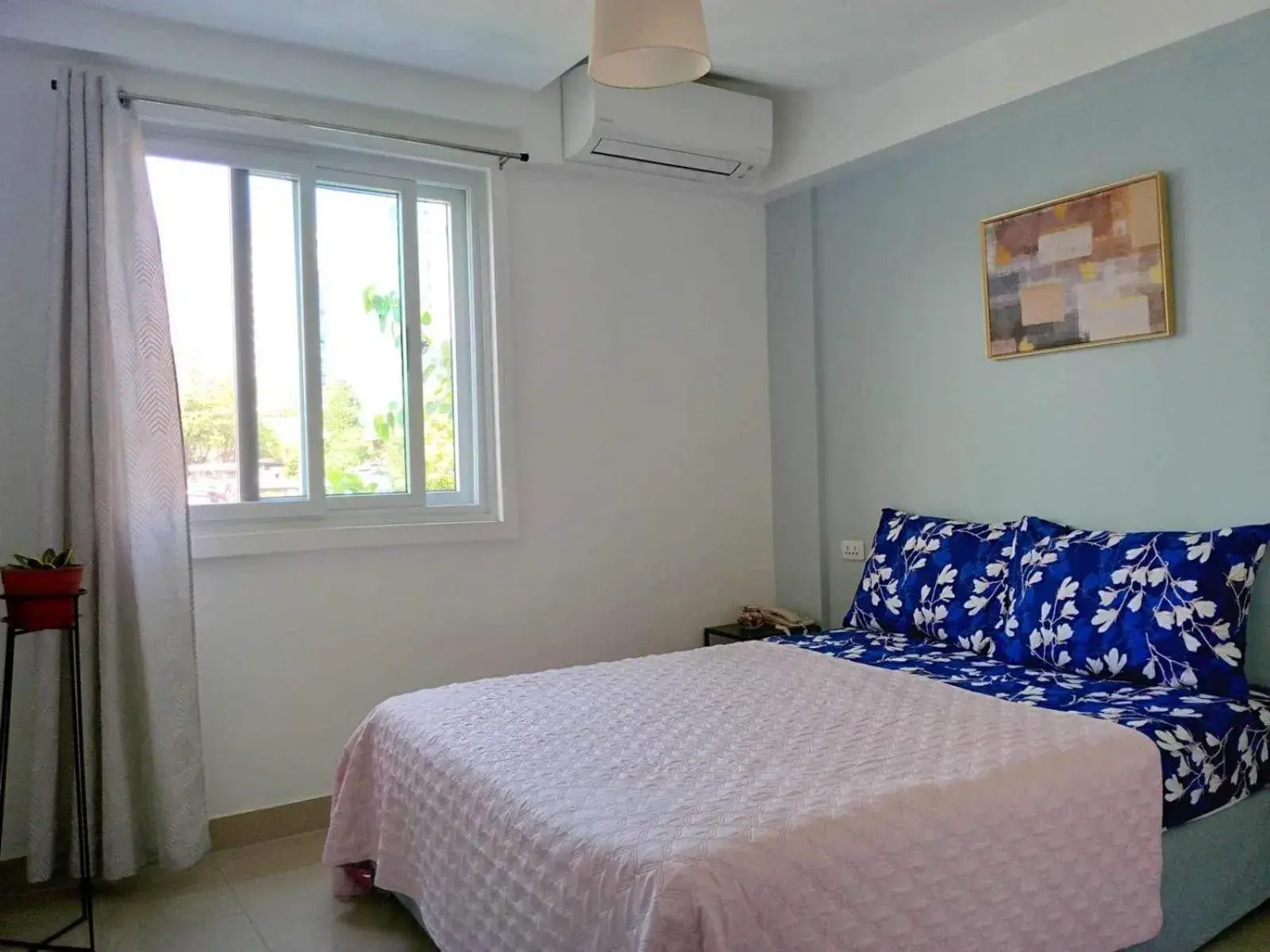 Bed in Cebu Mini Hotel Bed in Cebu Mini Hotel