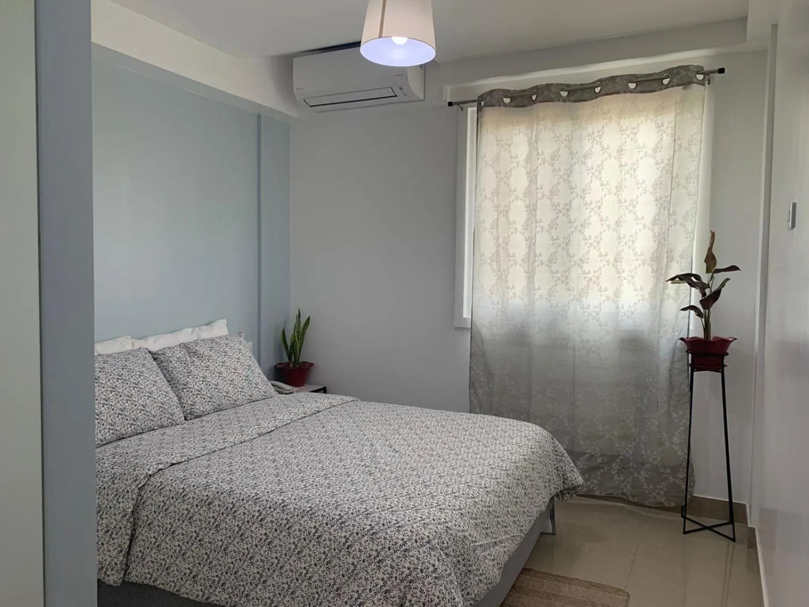 Bedroom, Bed in Cebu Mini Hotel