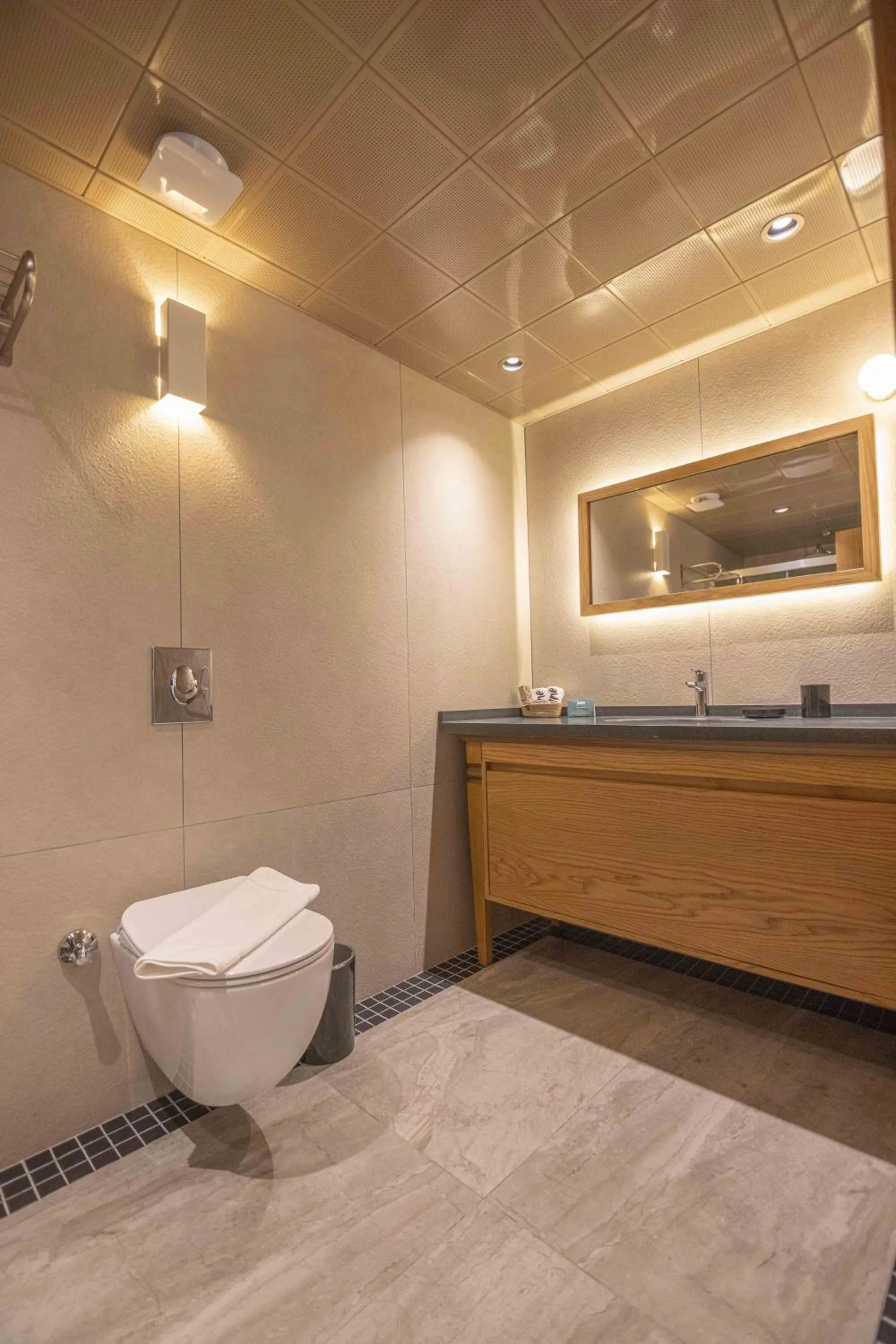 Toilet in June Alaçatı Adult Only