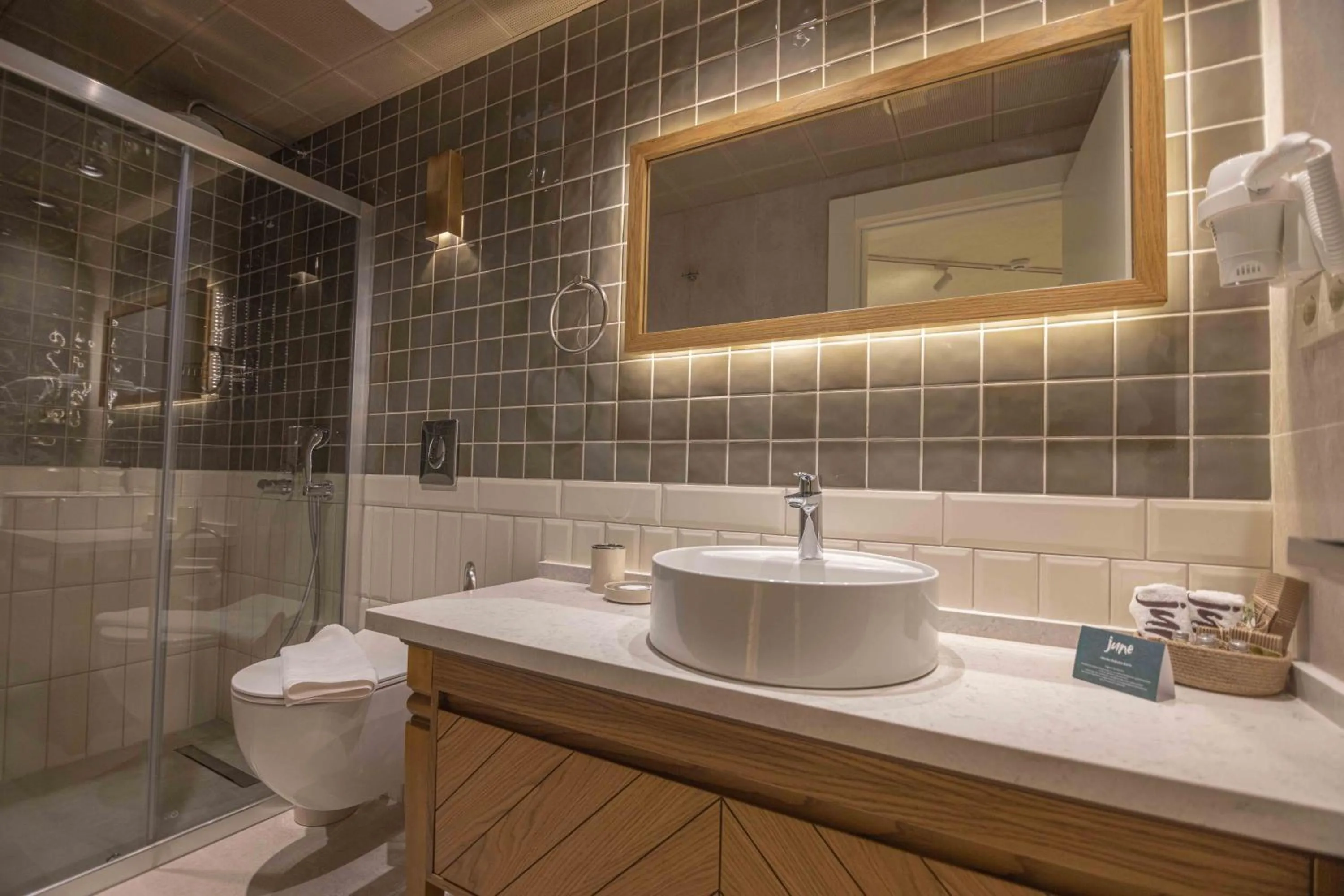 Shower in June Alaçatı Adult Only