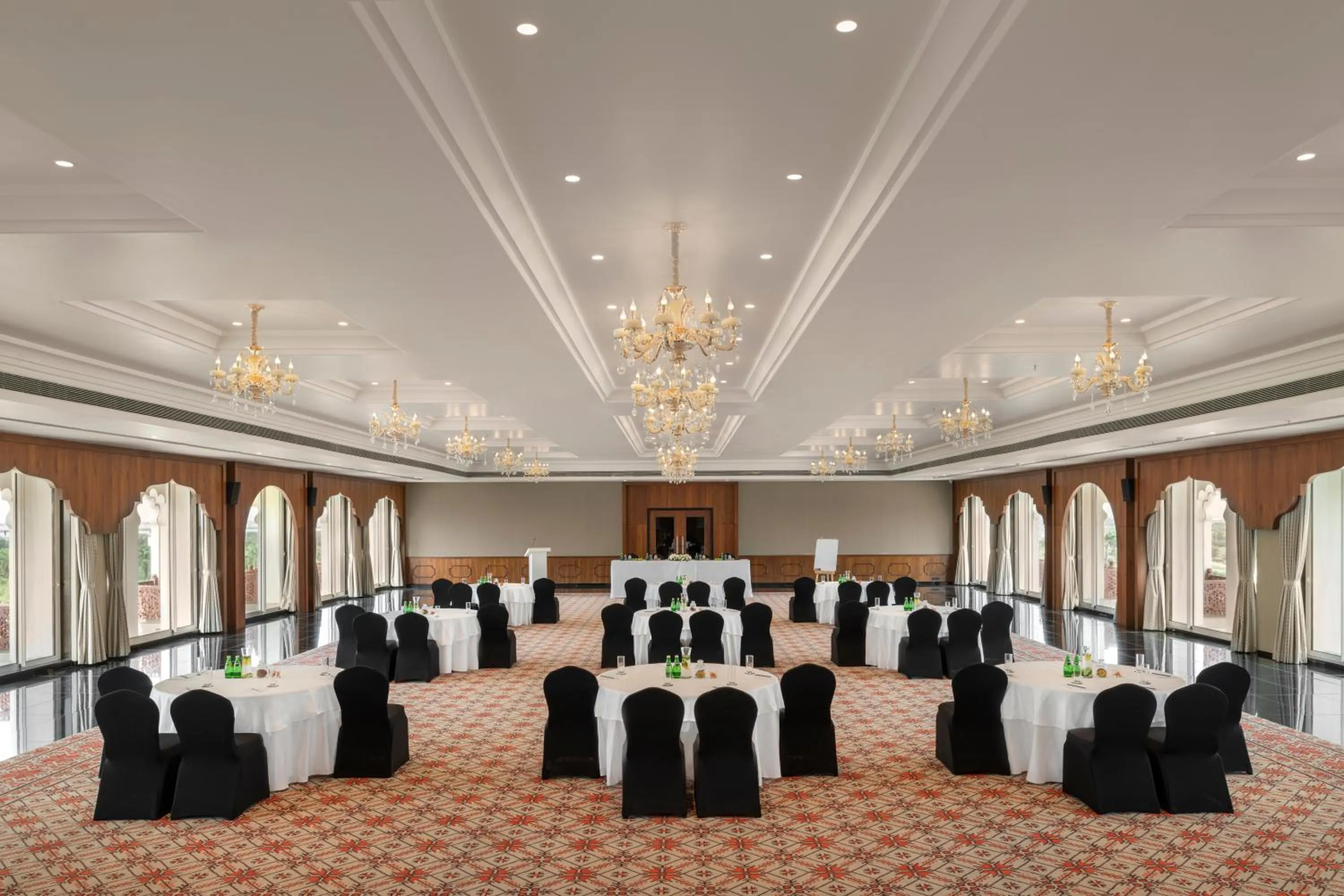 Banquet/Function facilities in Uday Palace Navsari, a member of Radisson Individuals