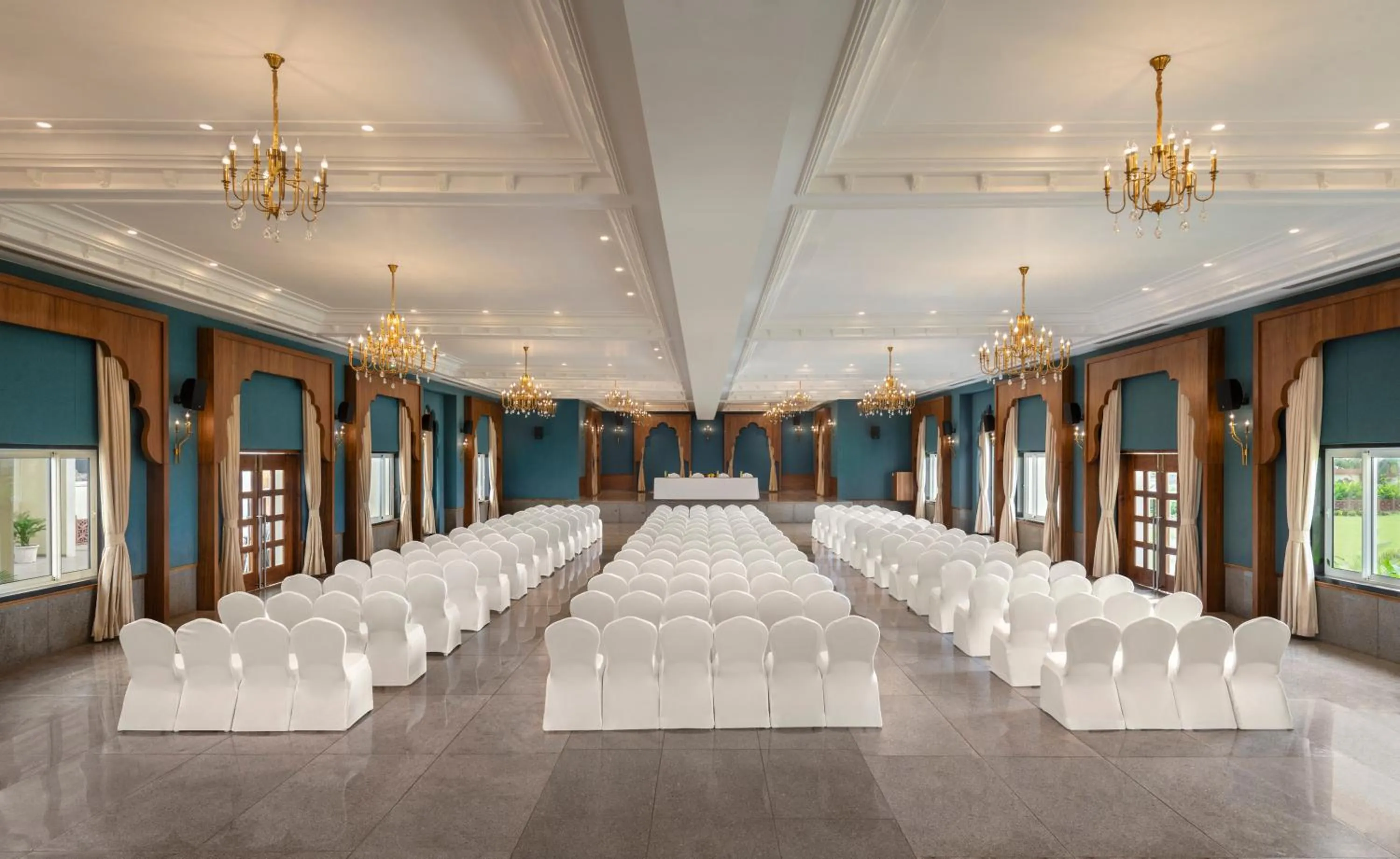 Banquet/Function facilities in Uday Palace Navsari, a member of Radisson Individuals
