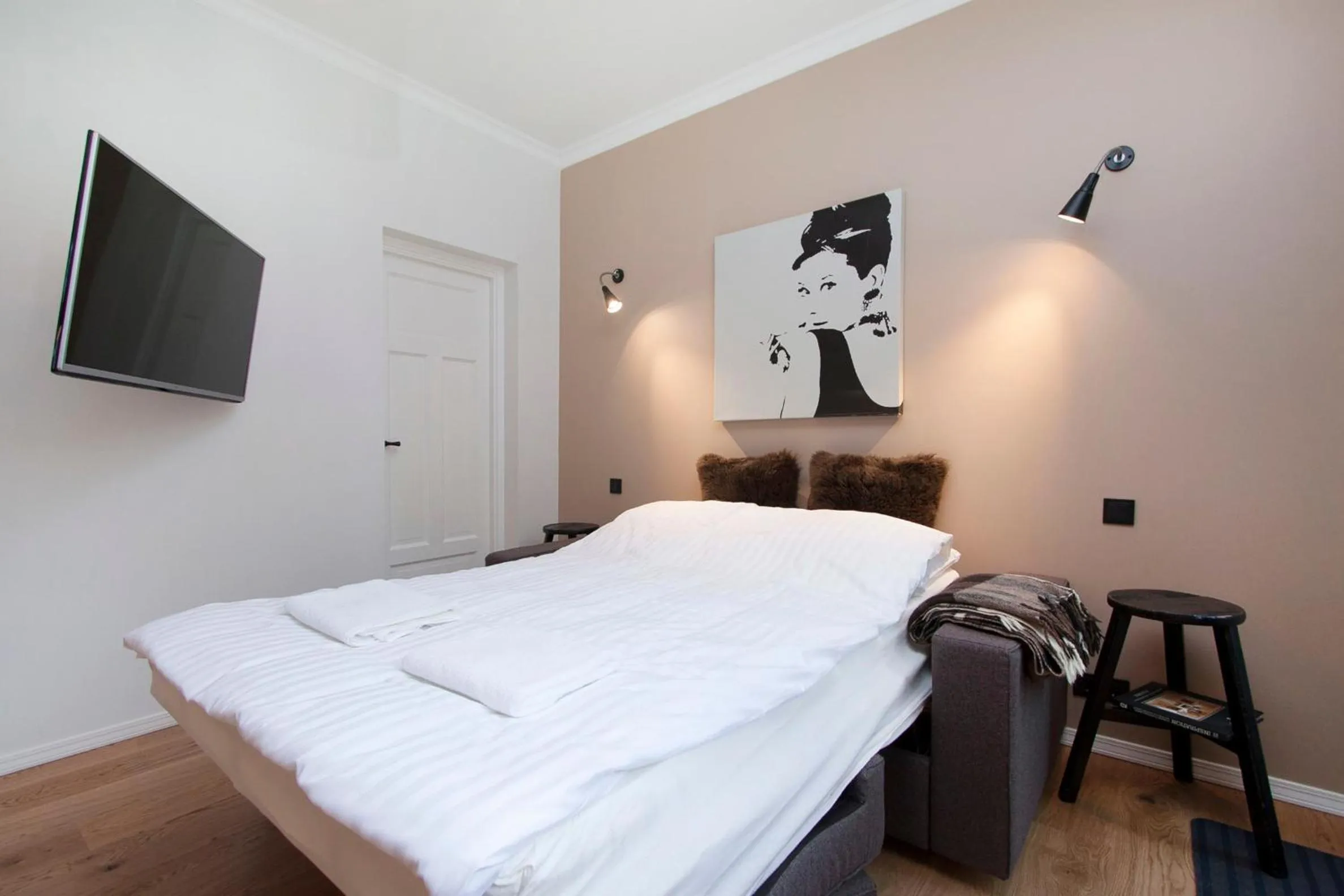 Bed in Astro Hverfisgata