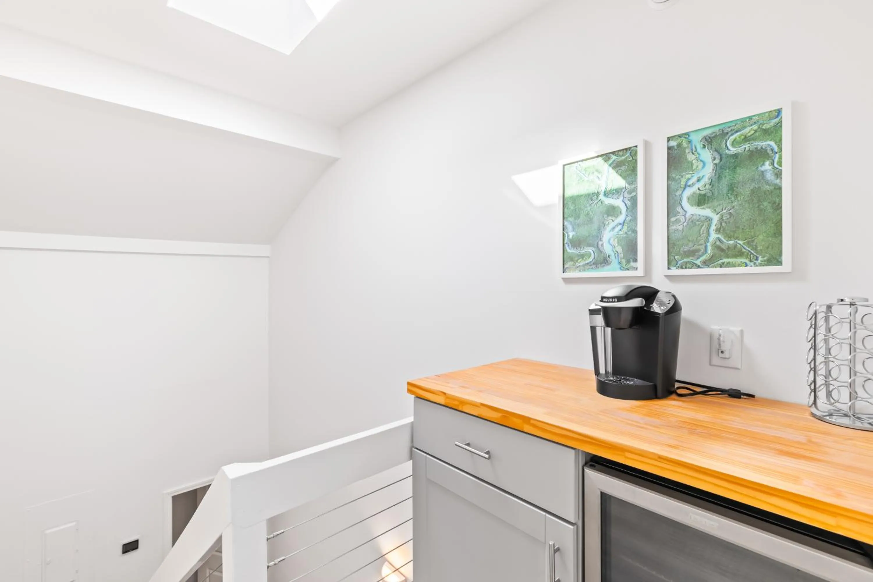 Kitchen or kitchenette in Mariner's Walk 12E - Modern Oceanfront Villa