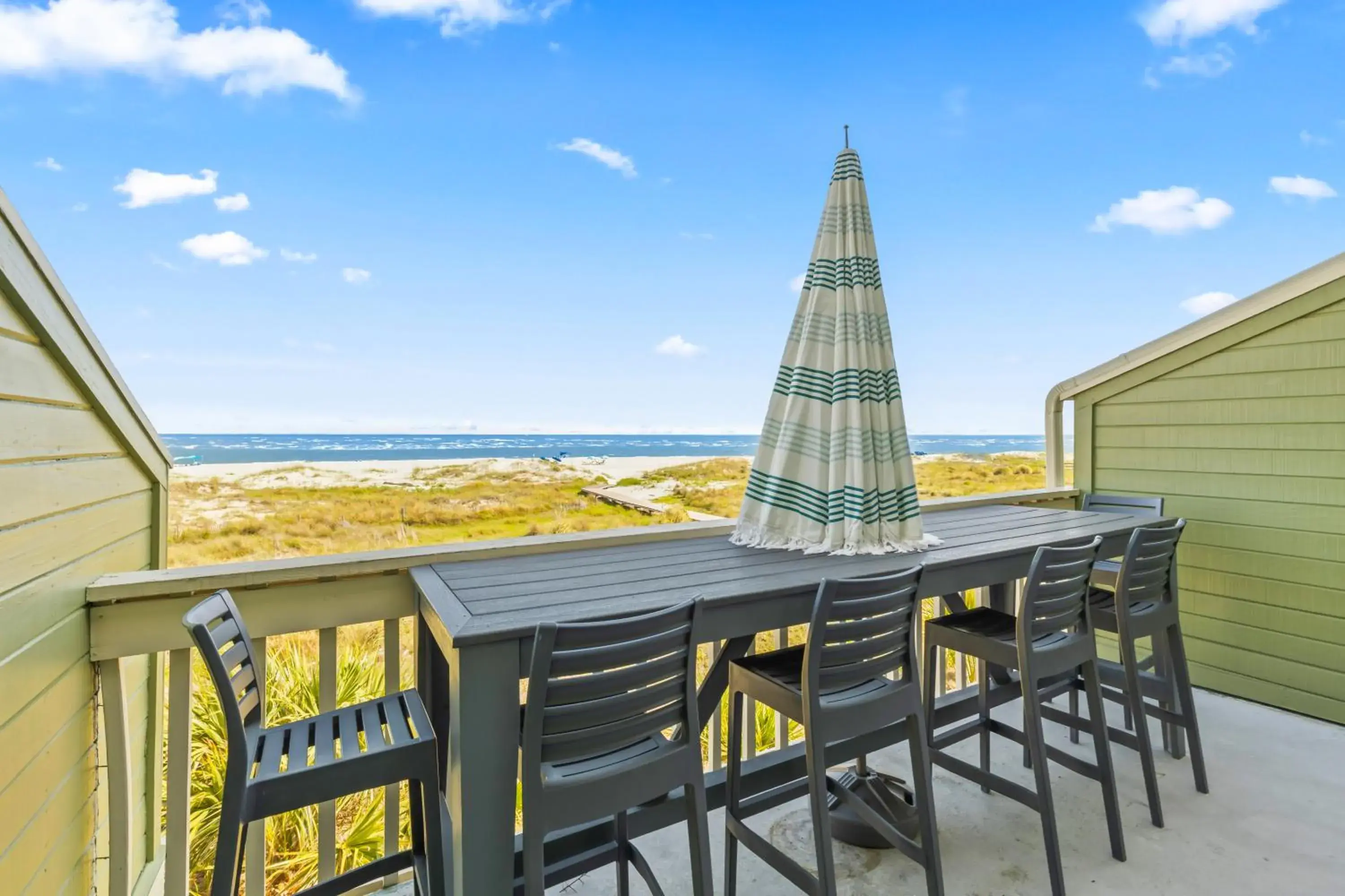 Mariner's Walk 12E - Modern Oceanfront Villa Mariner's Walk 12E - Modern Oceanfront Villa