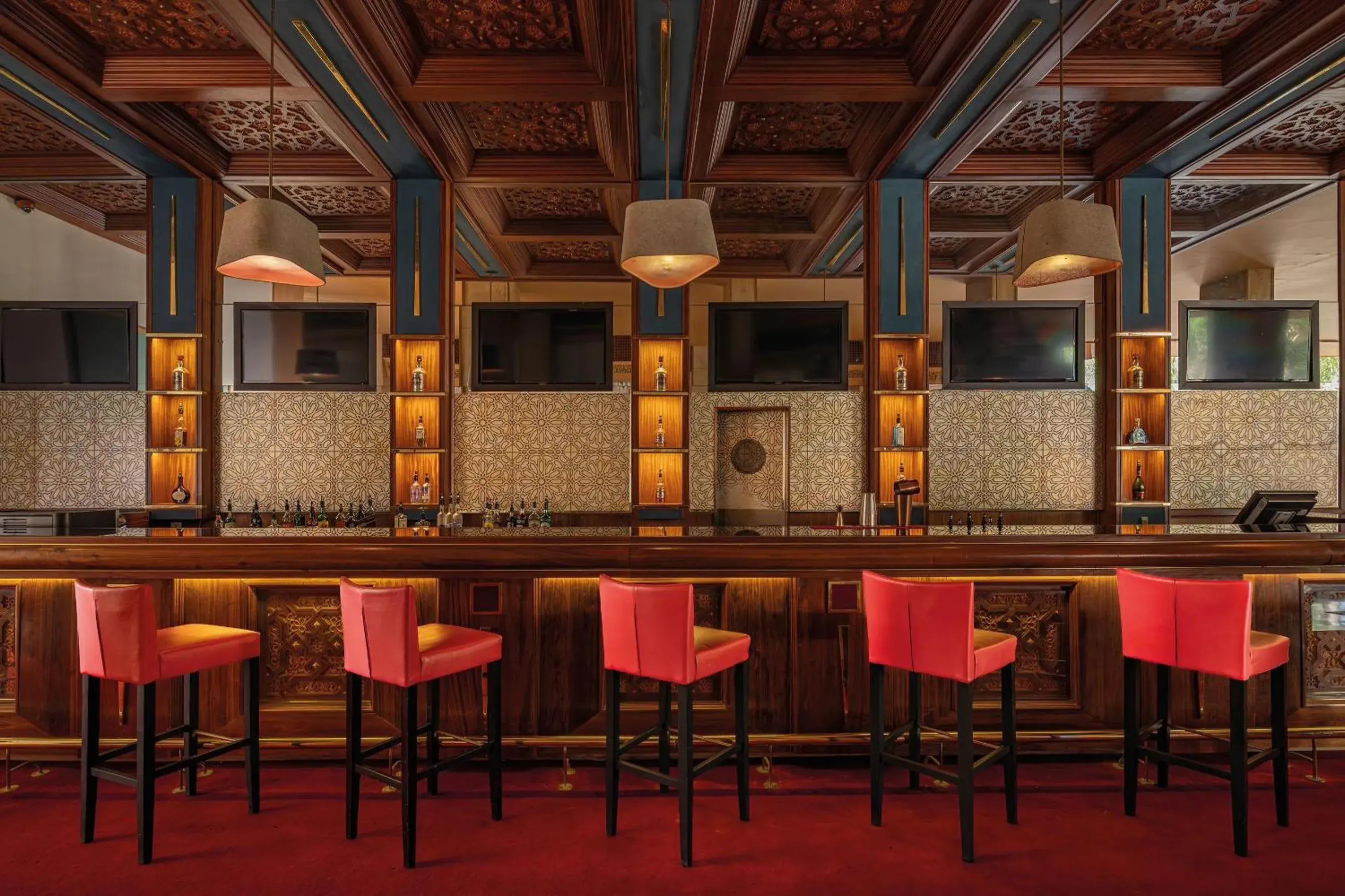 Lounge or bar in Es Saadi Marrakech Resort - Hotel Lounge or bar in Es Saadi Marrakech Resort - Hotel