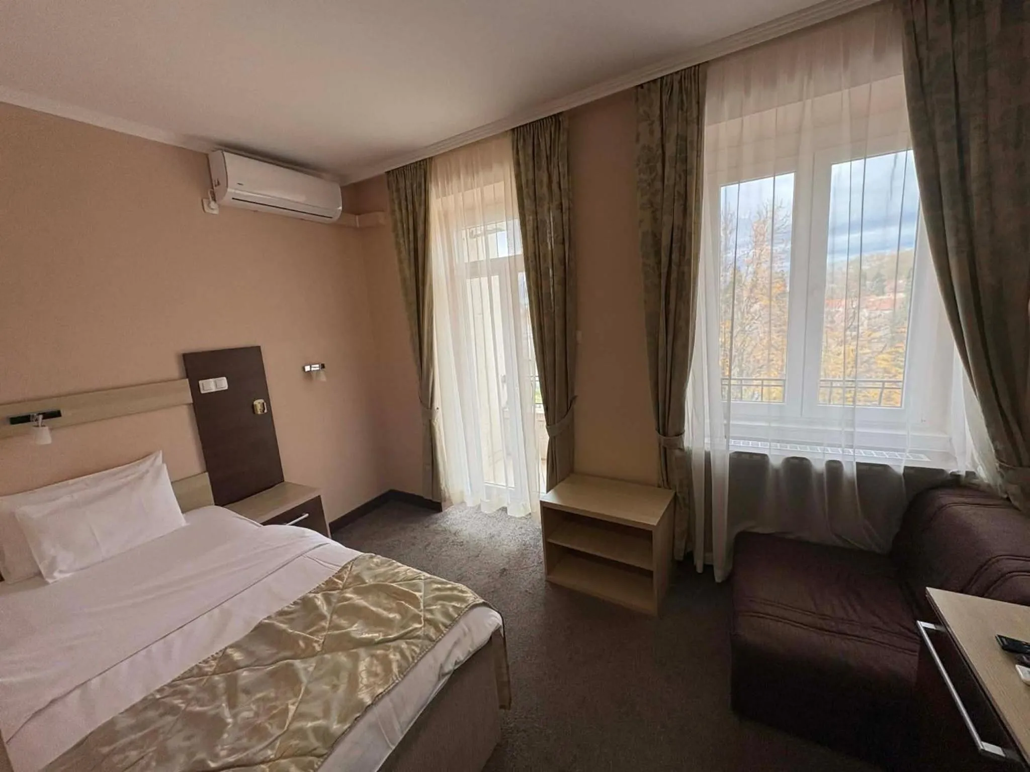 Bed in Hotel Leotar