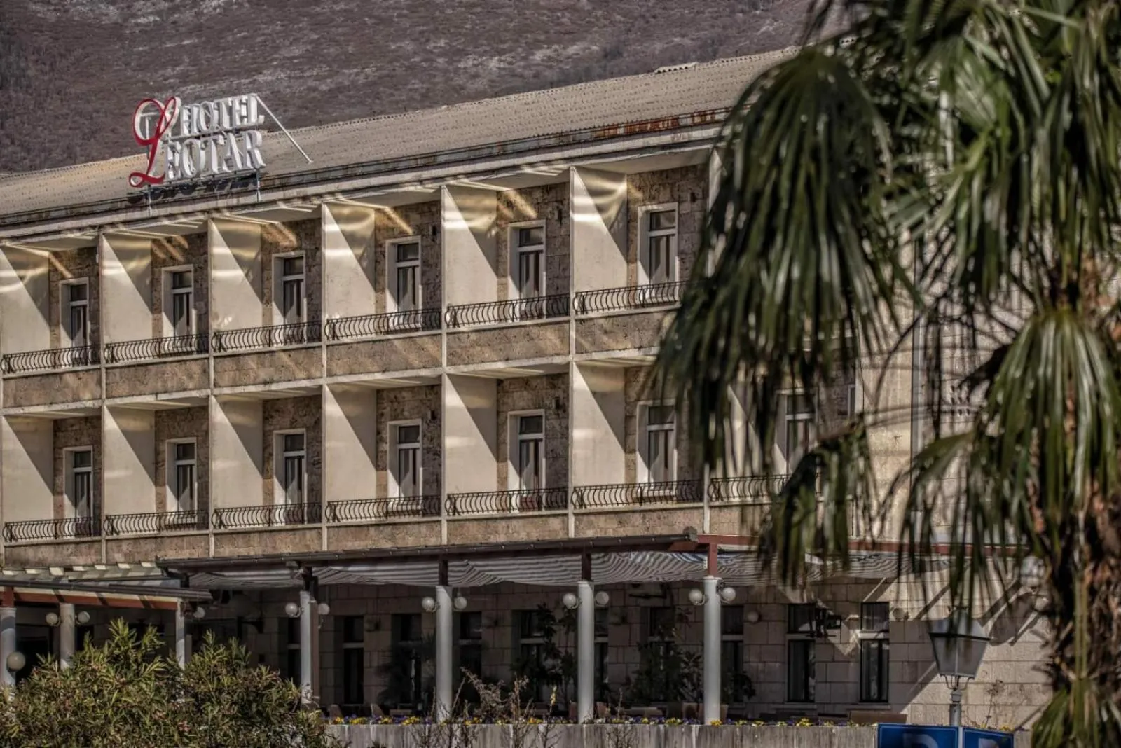 Property building in Hotel Leotar