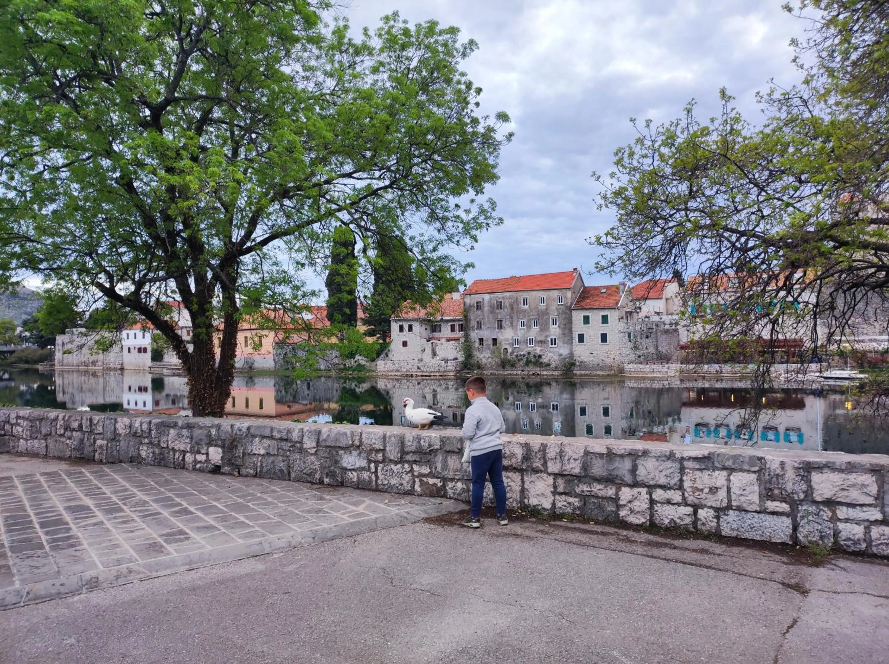 Property building in Hotel Leotar