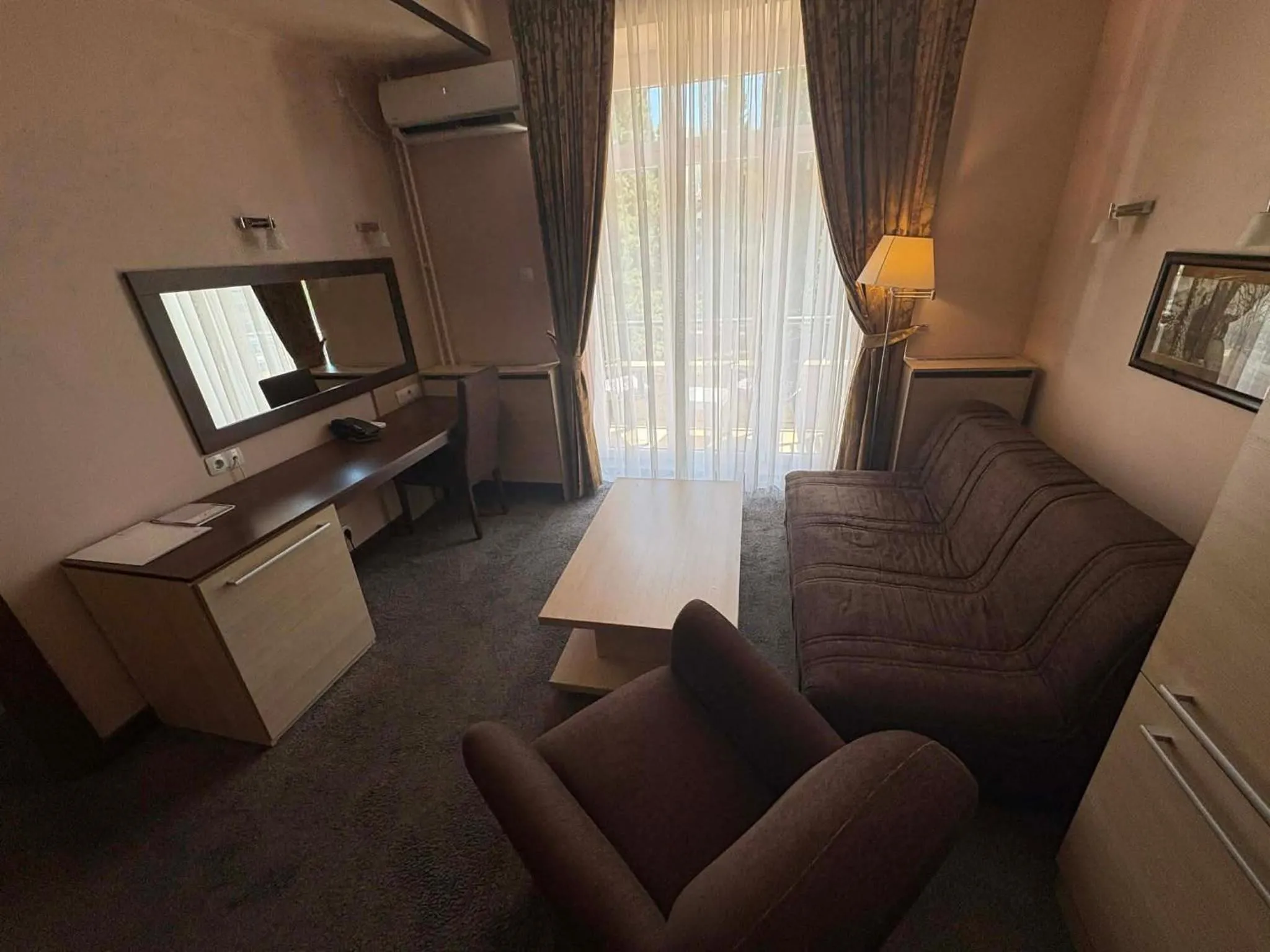 TV and multimedia in Hotel Leotar