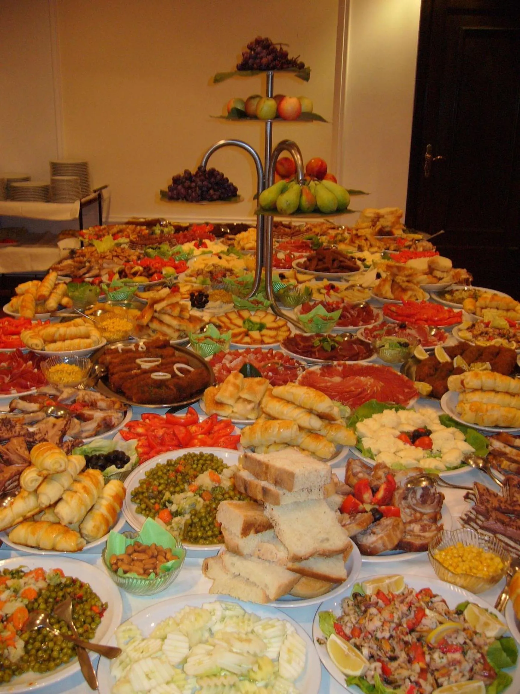 Food and drinks in Hotel Leotar