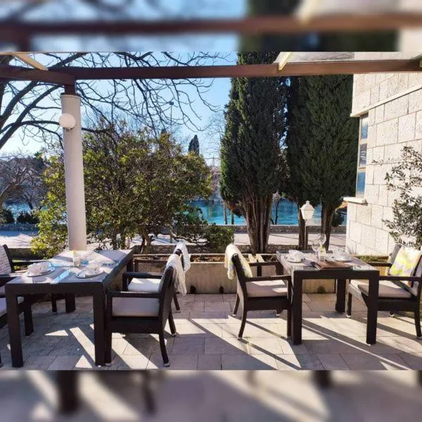 Patio in Hotel Leotar