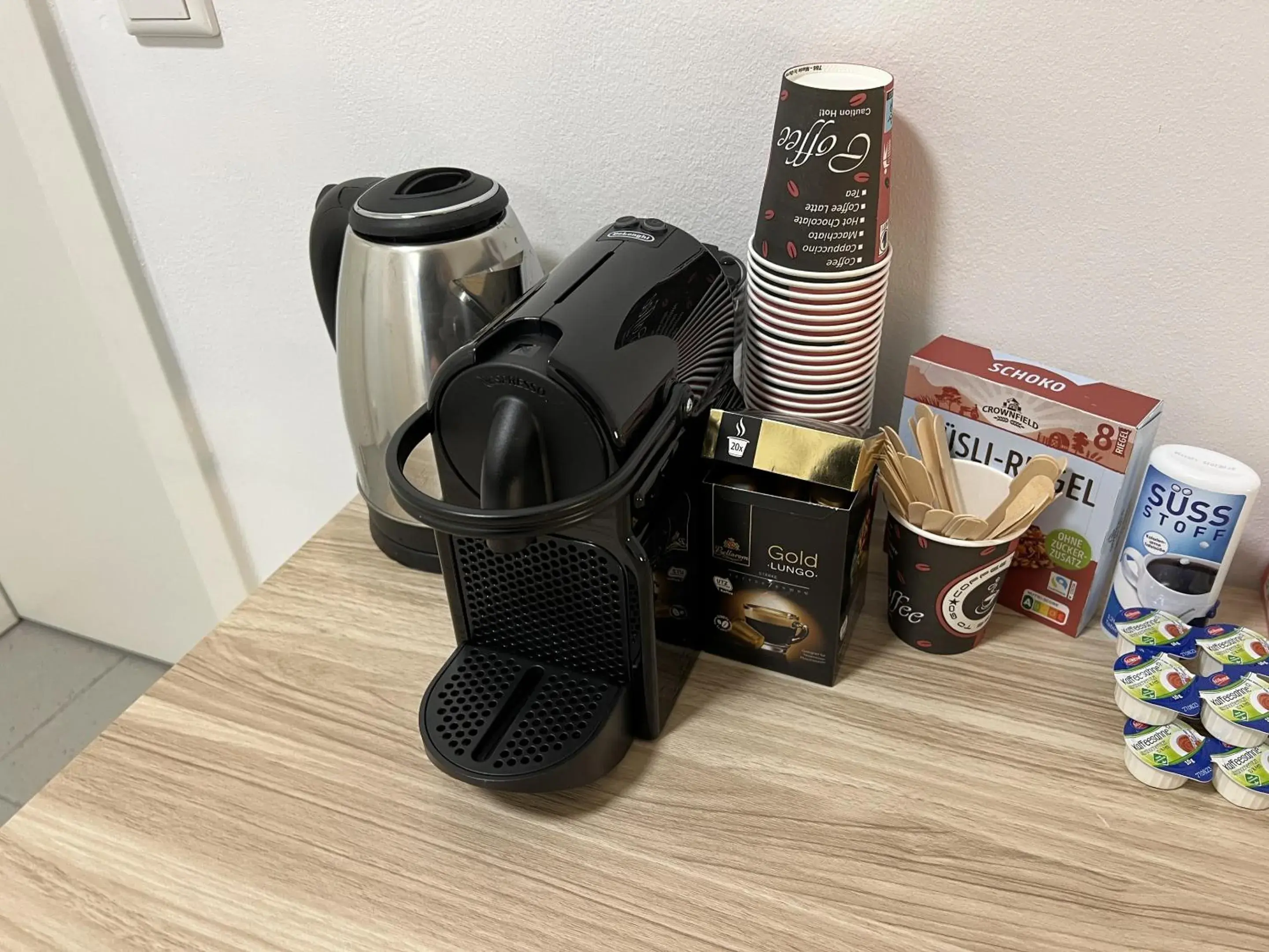 Food and drinks in Aparts Room Hannover Centrum Food and drinks in Aparts Room Hannover Centrum