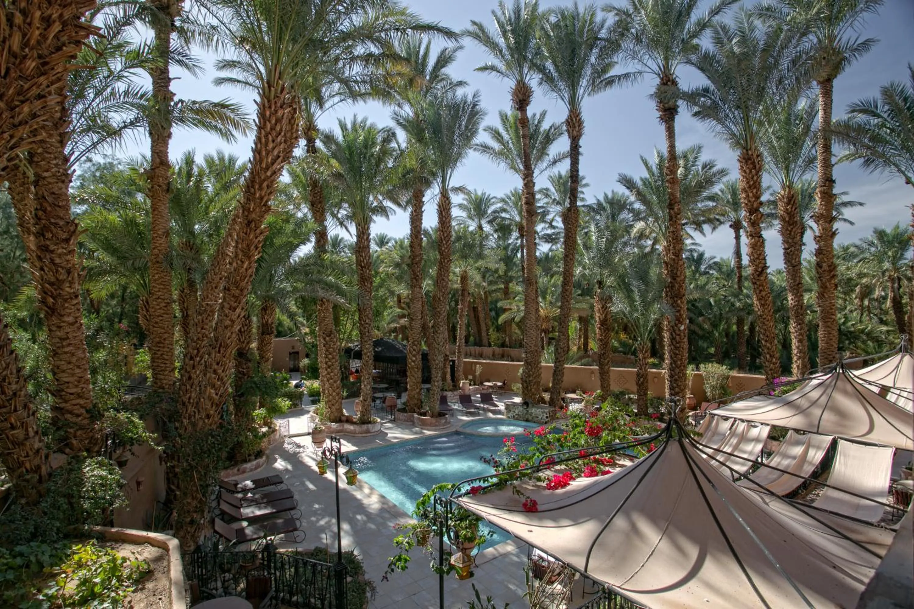 Swimming pool in Kasbah Sirocco