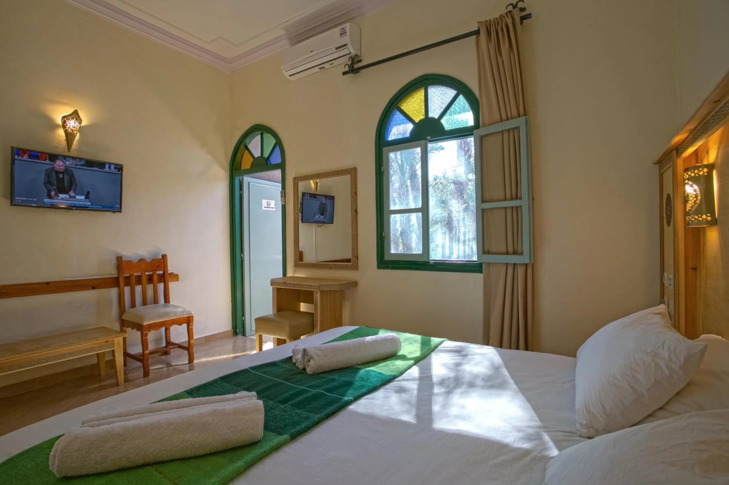 TV and multimedia, Bed in Kasbah Sirocco