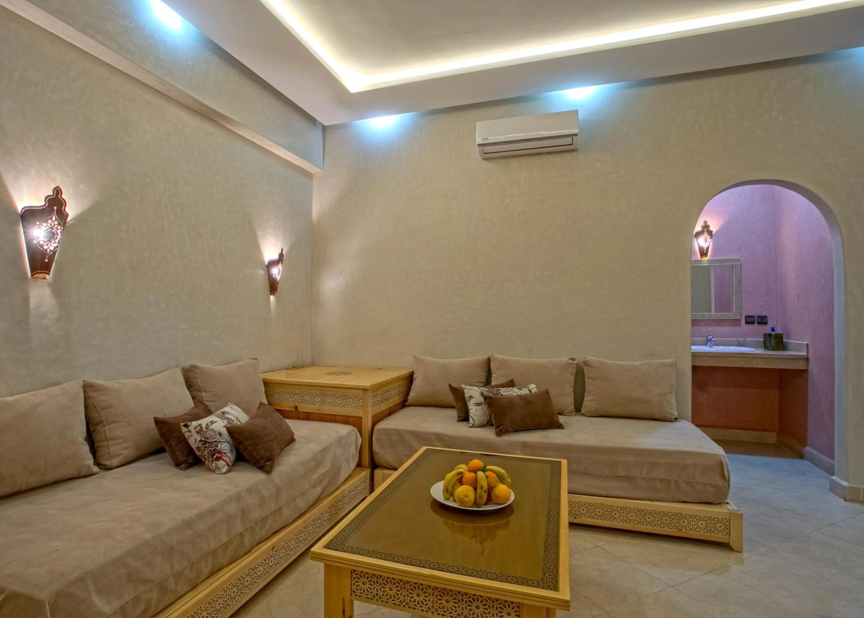 Dining area in Kasbah Sirocco