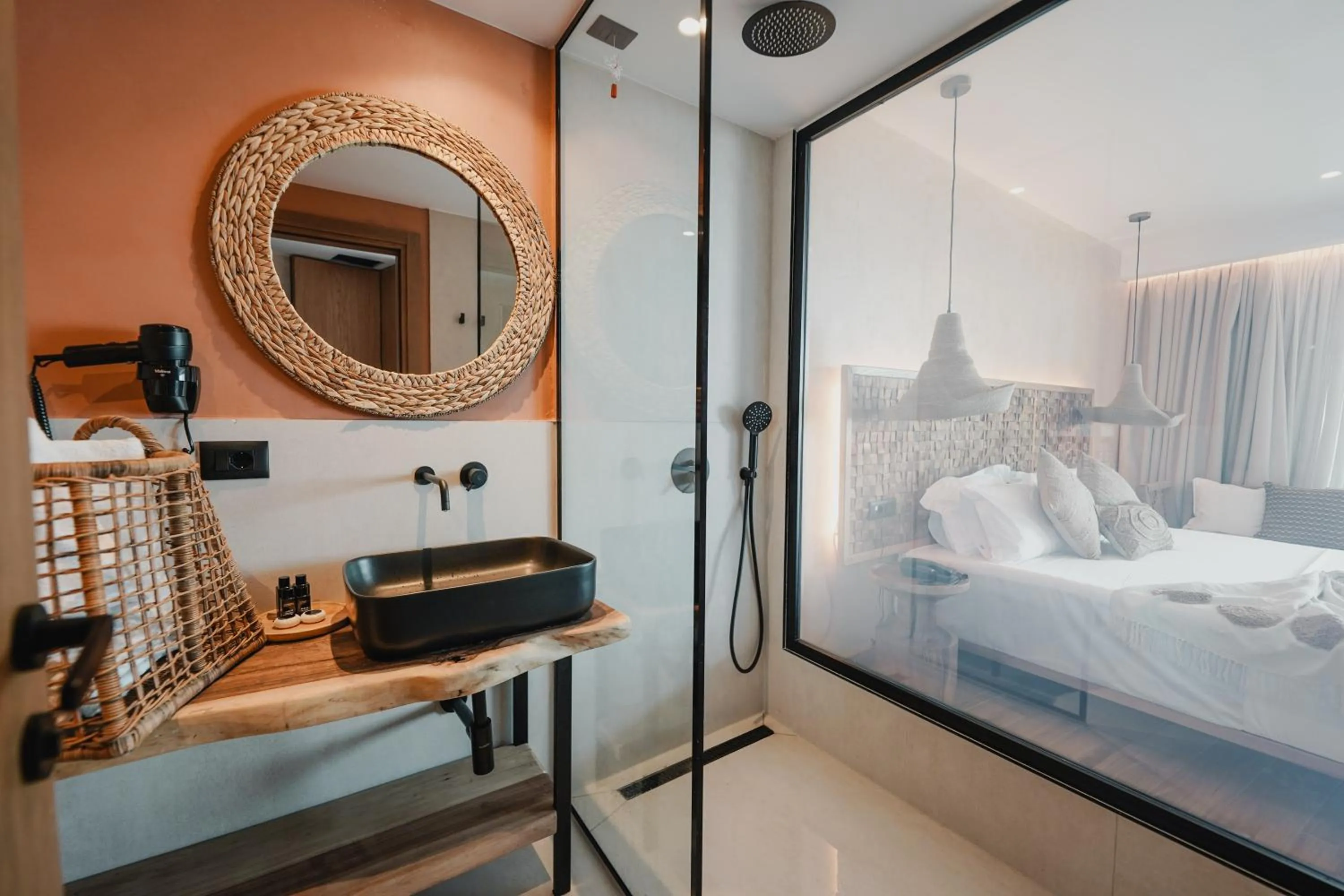 Shower, Bed in Lost Seaside Hotel