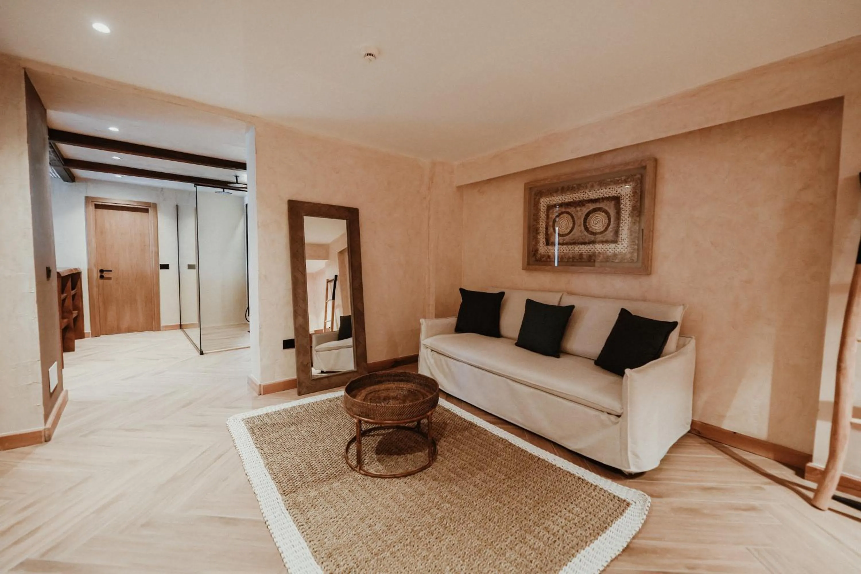 Living room in Lost Seaside Hotel