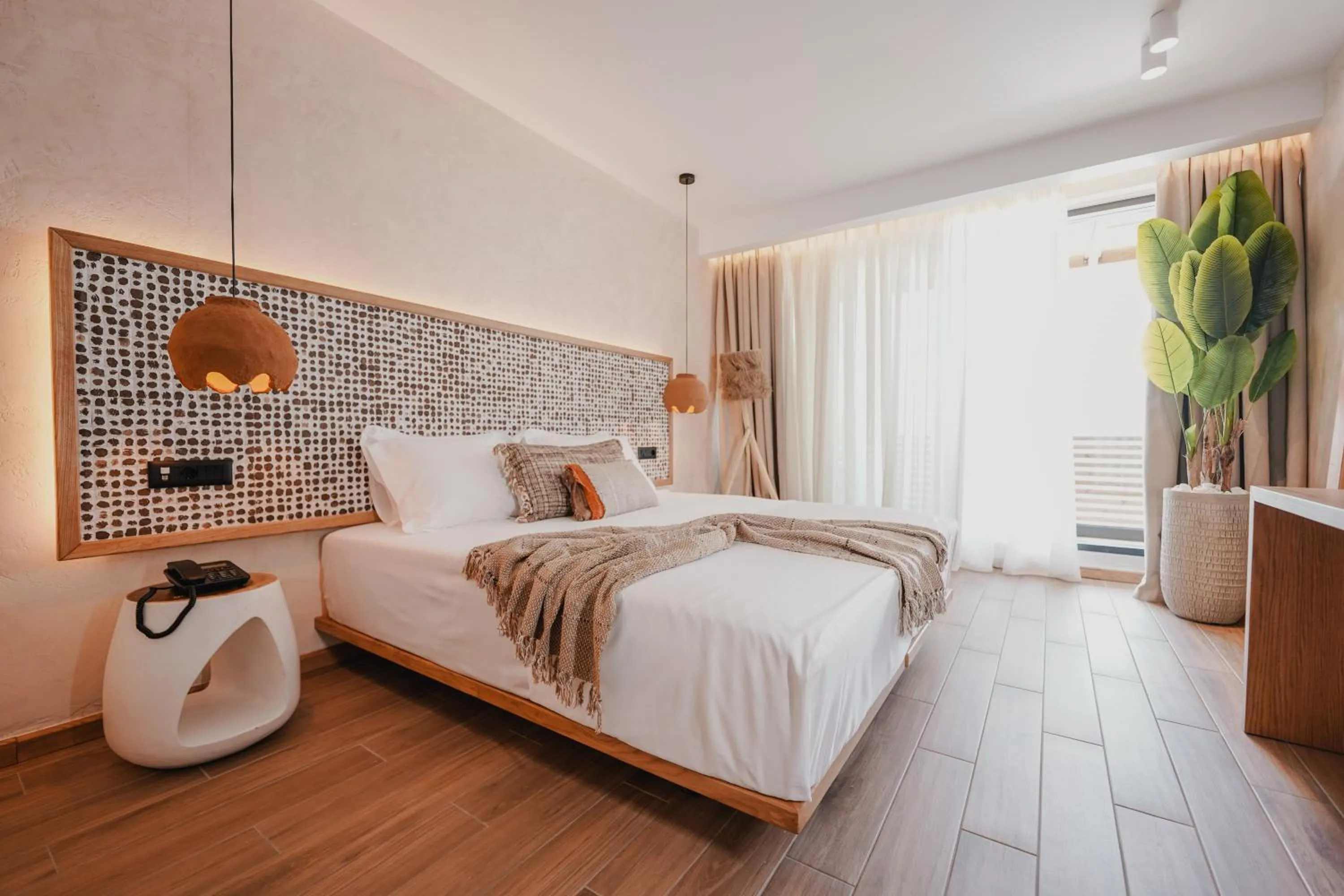 Photo of the whole room, Bed in Lost Seaside Hotel