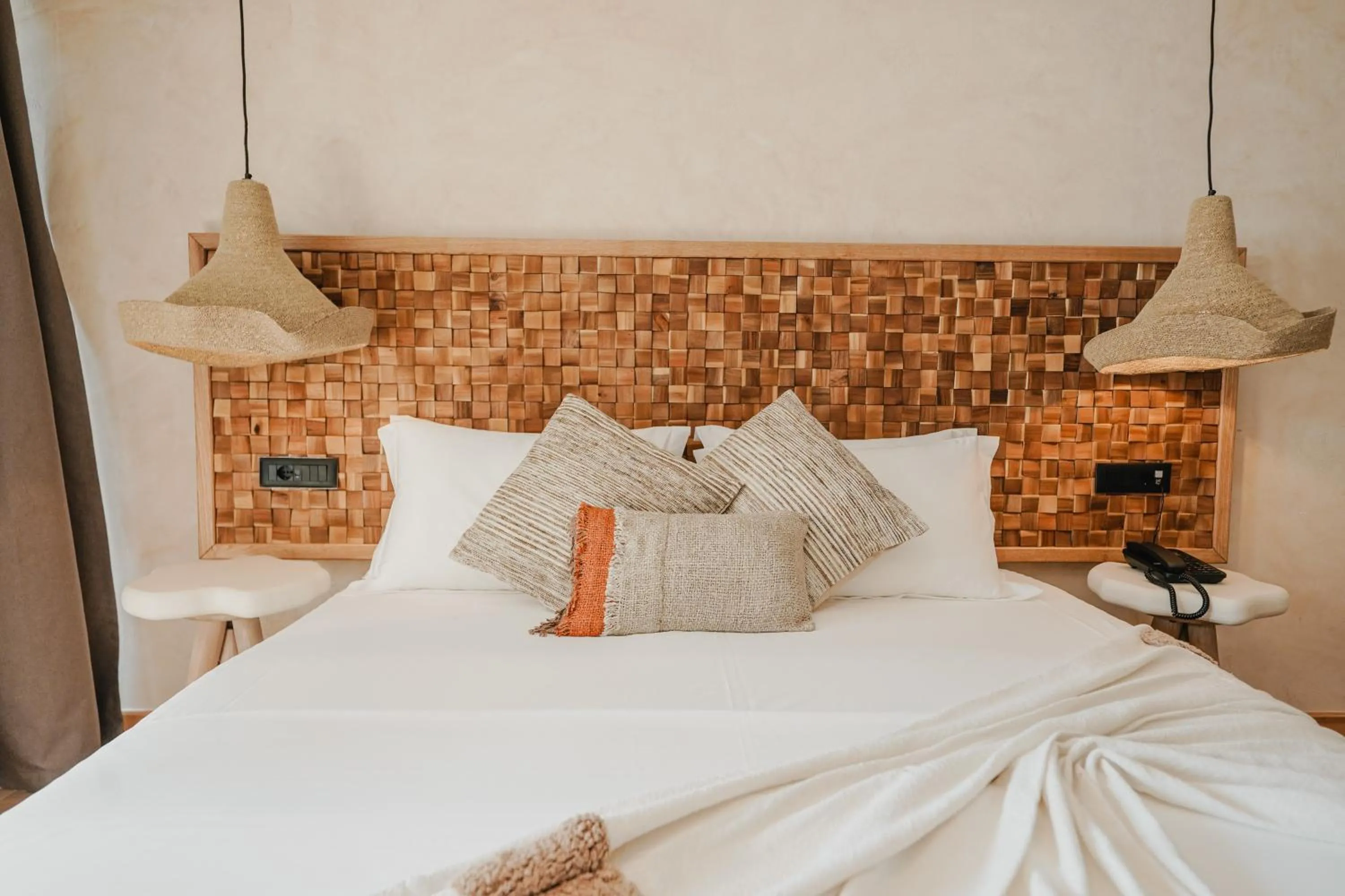 Photo of the whole room, Bed in Lost Seaside Hotel