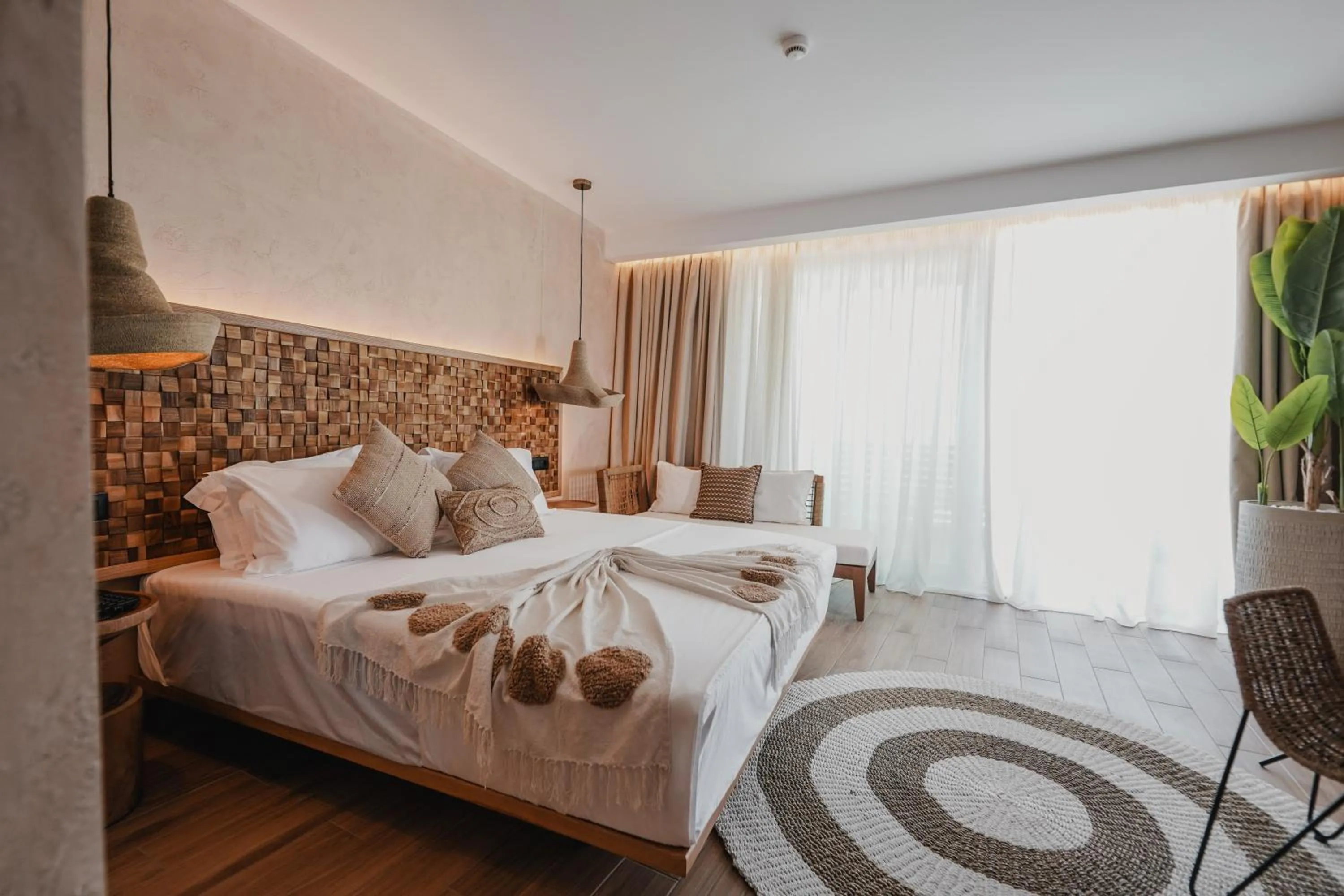 Photo of the whole room, Bed in Lost Seaside Hotel