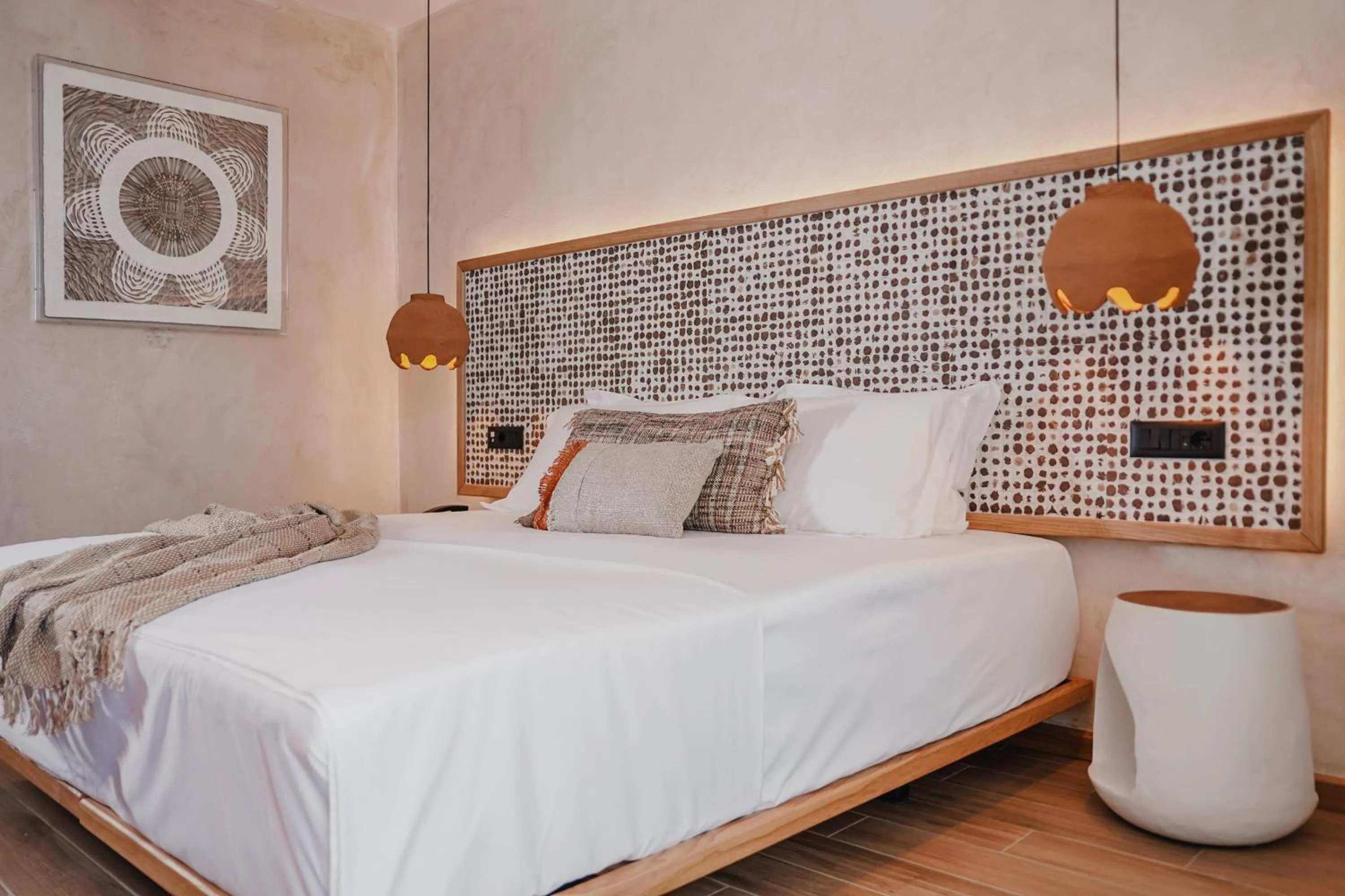 Photo of the whole room, Bed in Lost Seaside Hotel