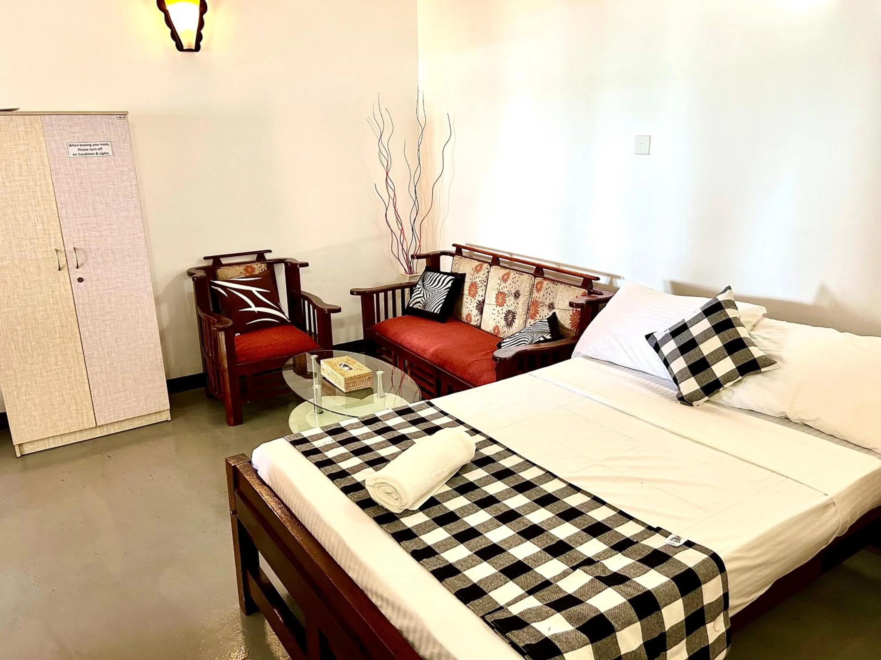 Seating area in Kenno's Korner